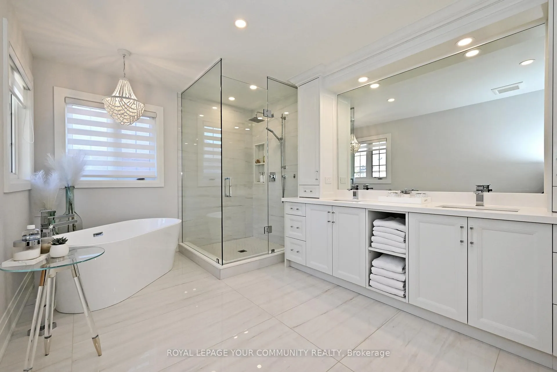 Photo 23 of 313 Willis Drive, Aurora, Aurora Highlands — HOMEH