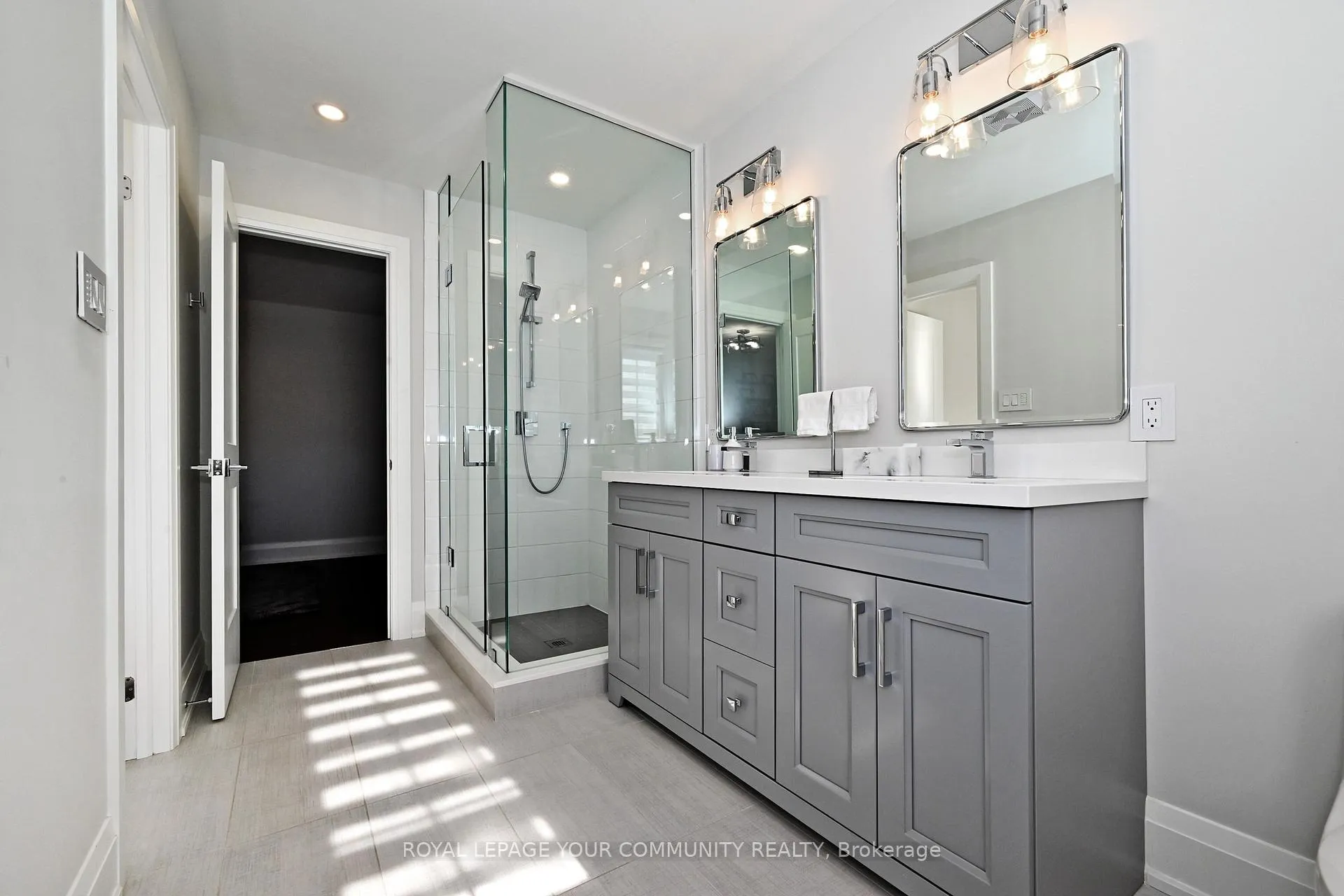 Photo 28 of 313 Willis Drive, Aurora, Aurora Highlands — HOMEH