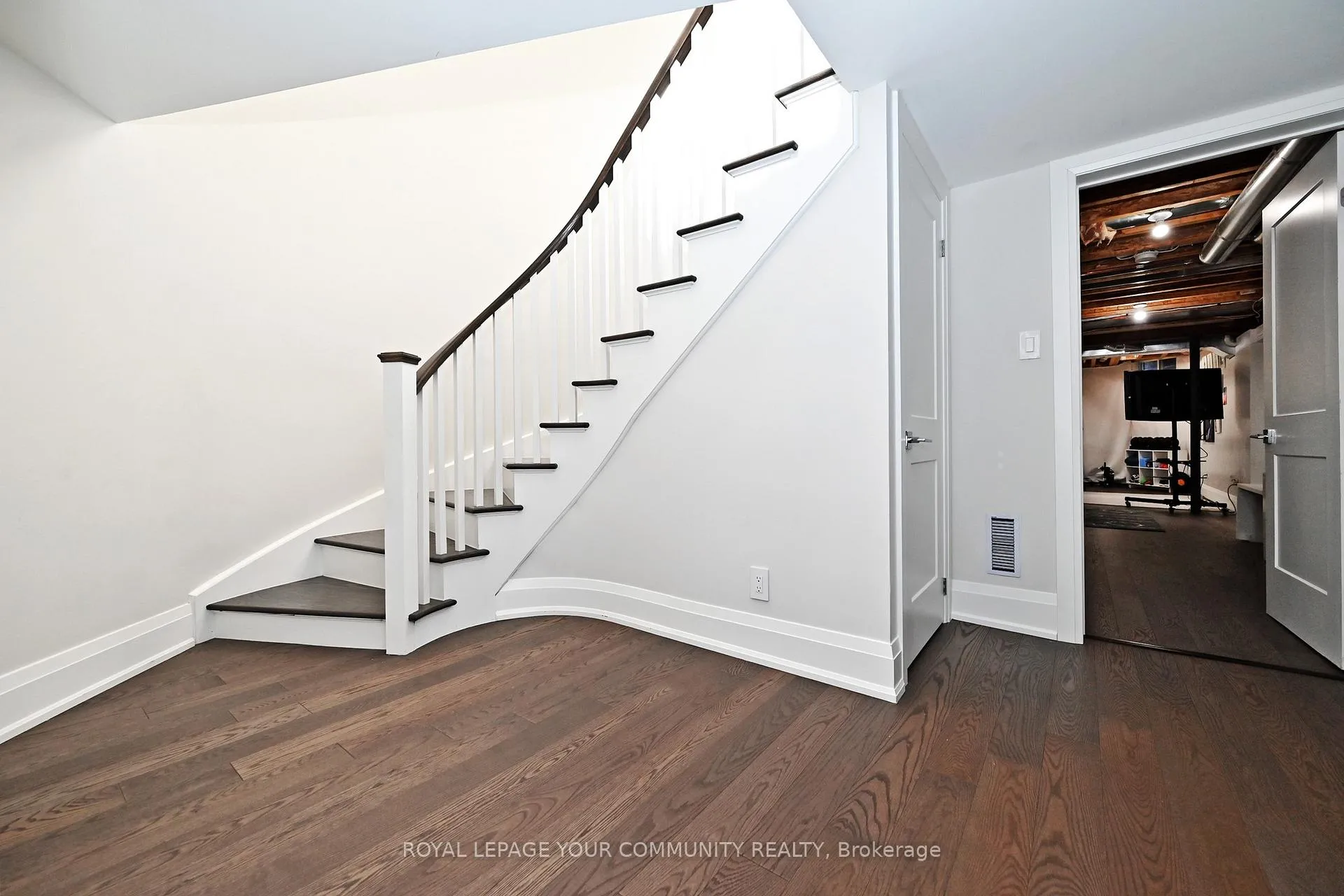 Photo 31 of 313 Willis Drive, Aurora, Aurora Highlands — HOMEH