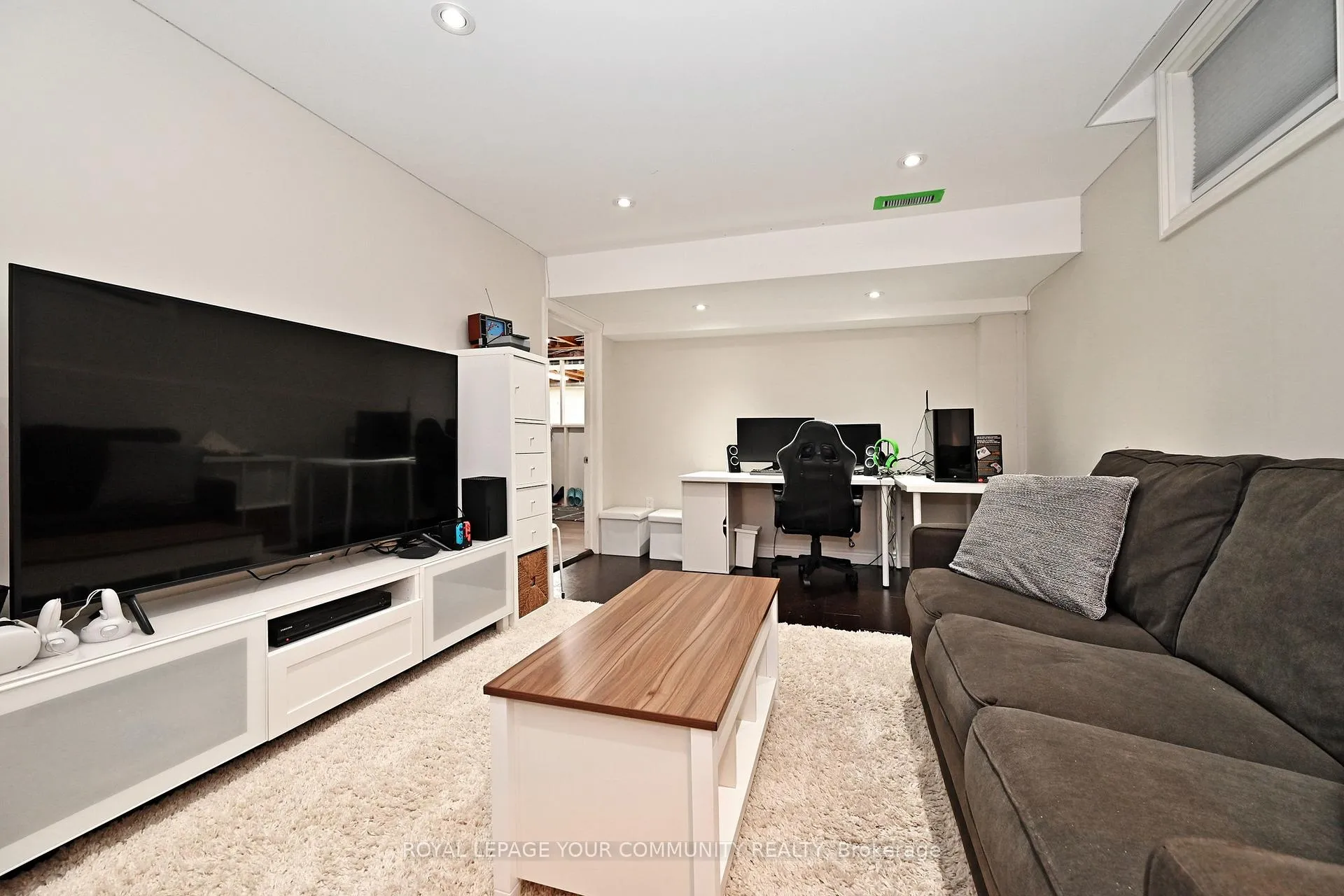 Photo 34 of 313 Willis Drive, Aurora, Aurora Highlands — HOMEH