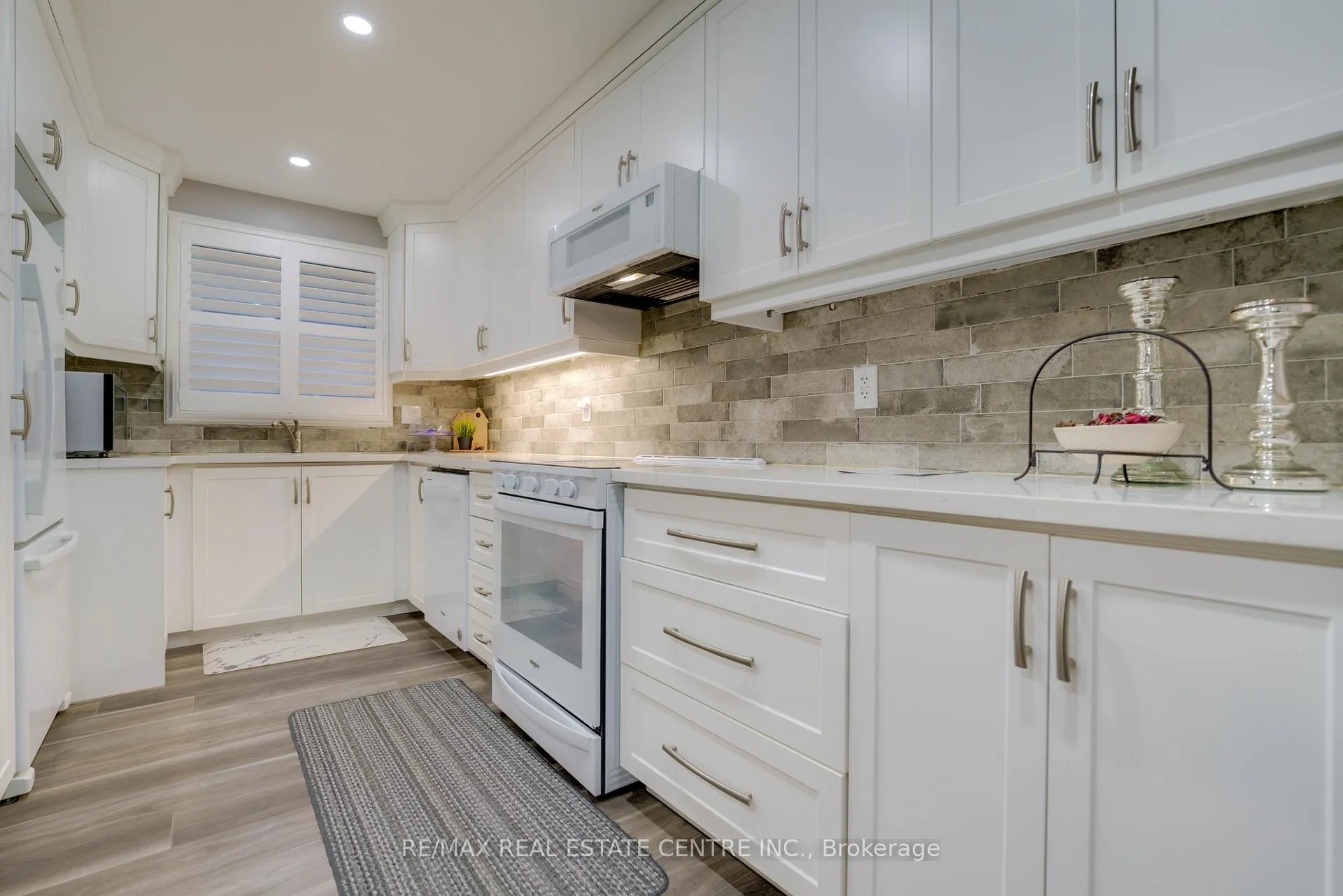 Photo 12 of 683 Seventh Avenue S, Hamilton, Macassa — HOMEH