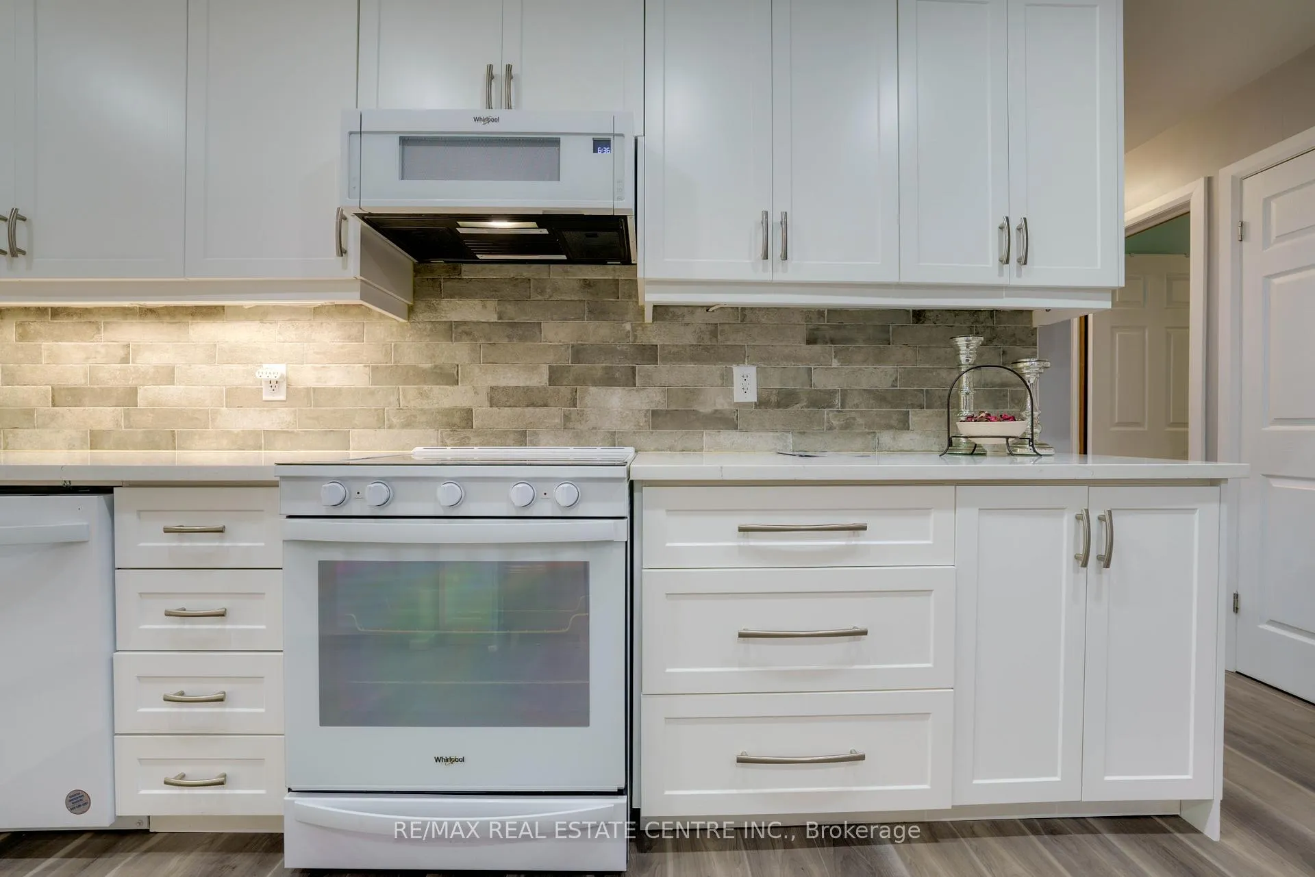 Photo 13 of 683 Seventh Avenue S, Hamilton, Macassa — HOMEH