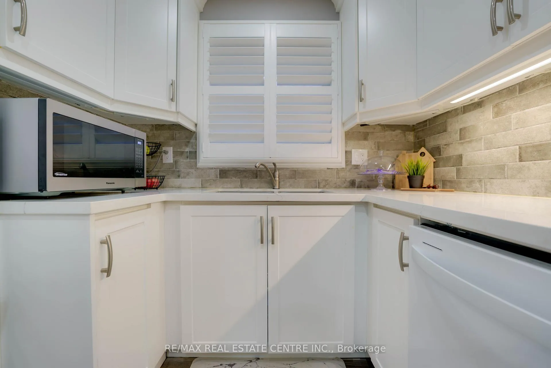 Photo 14 of 683 Seventh Avenue S, Hamilton, Macassa — HOMEH