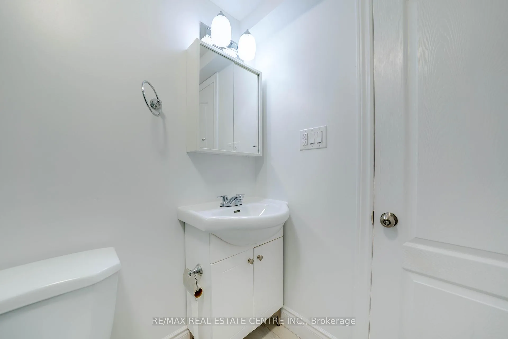 Photo 35 of 683 Seventh Avenue S, Hamilton, Macassa — HOMEH
