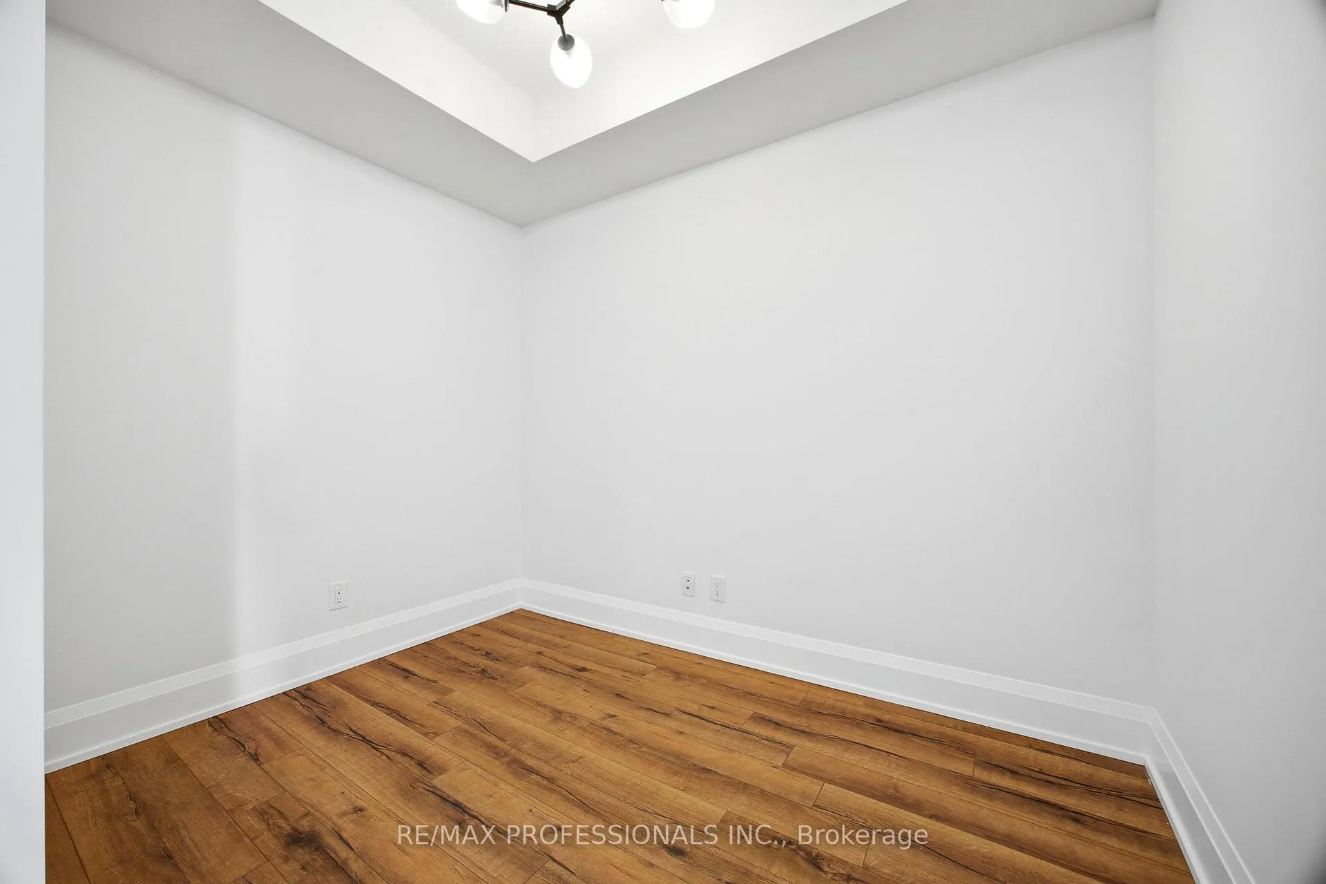 Photo 14 of Unit 612, 2 Old Mill Drive, Toronto, High Park-Swansea — HOMEH