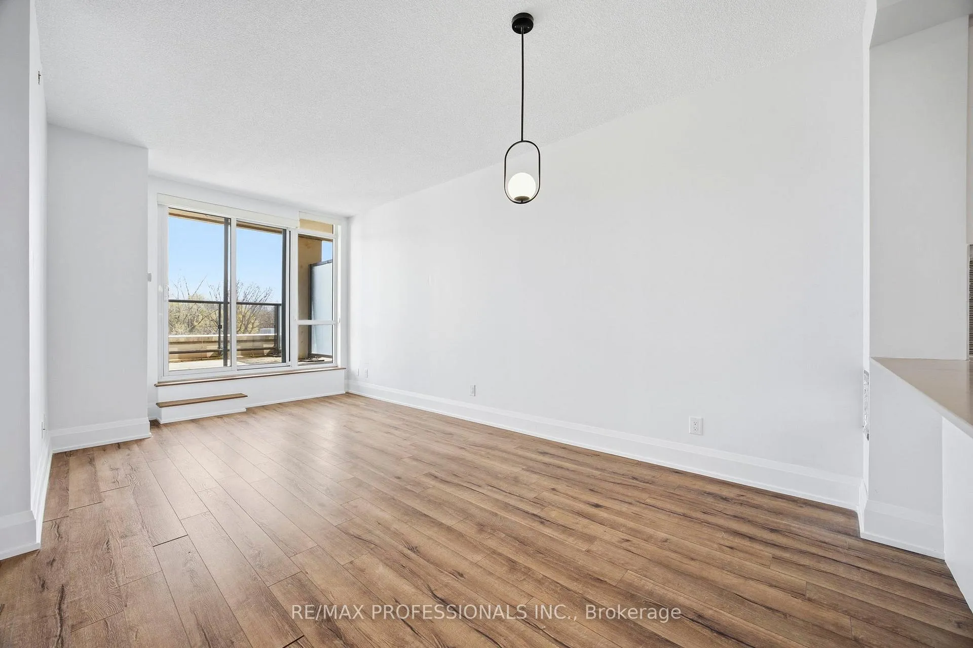 Photo 17 of Unit 612, 2 Old Mill Drive, Toronto, High Park-Swansea — HOMEH