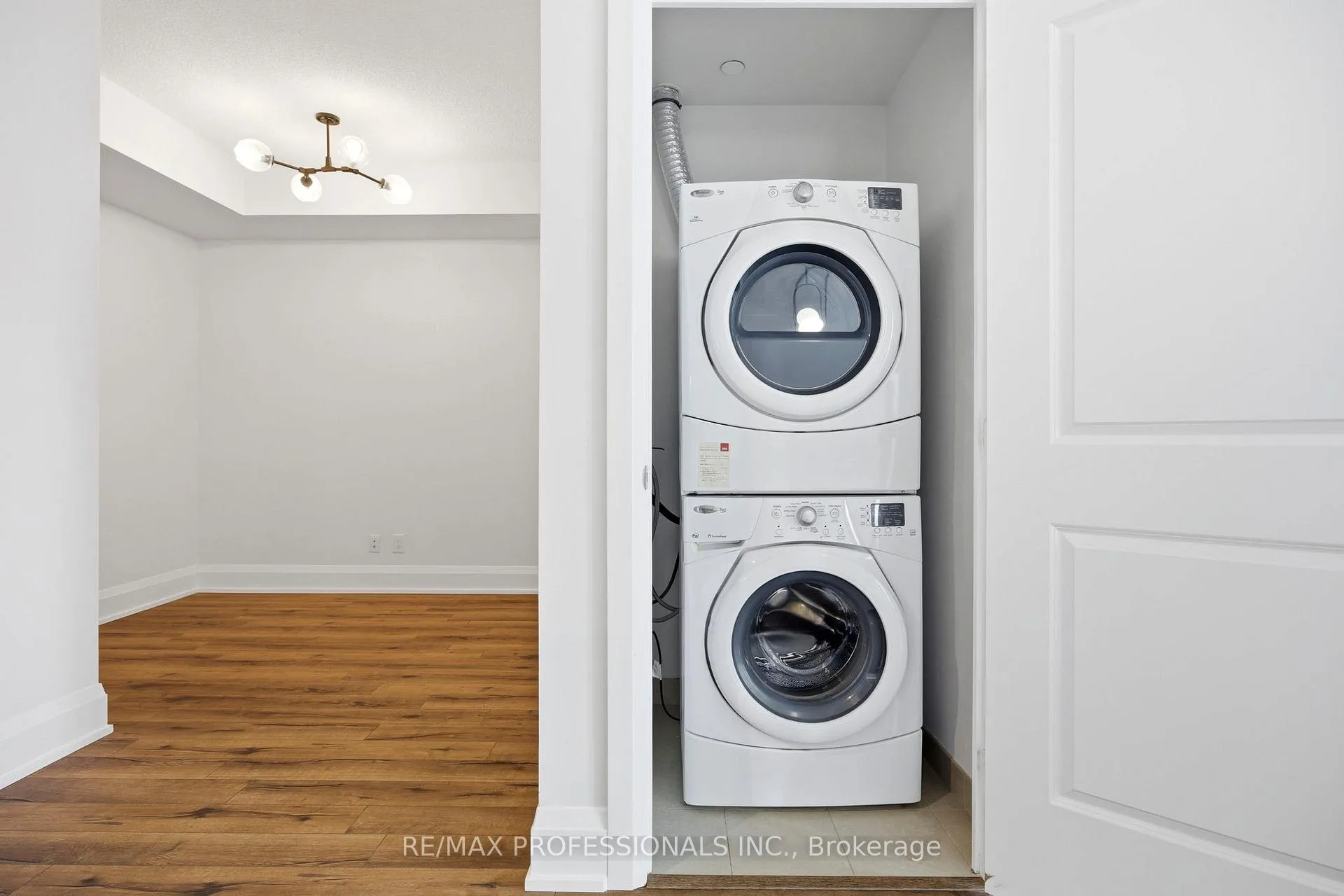 Photo 20 of Unit 612, 2 Old Mill Drive, Toronto, High Park-Swansea — HOMEH