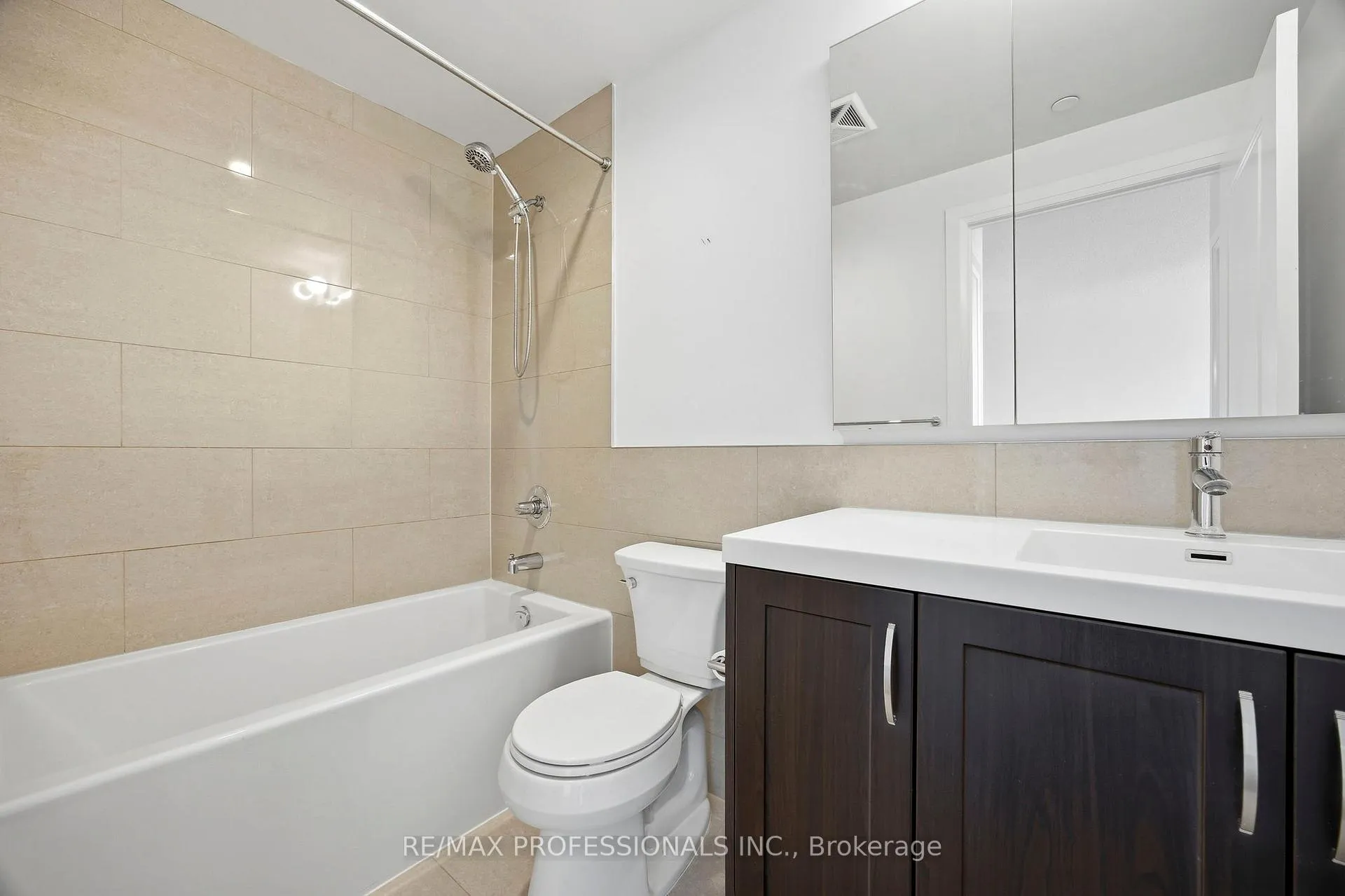 Photo 28 of Unit 612, 2 Old Mill Drive, Toronto, High Park-Swansea — HOMEH