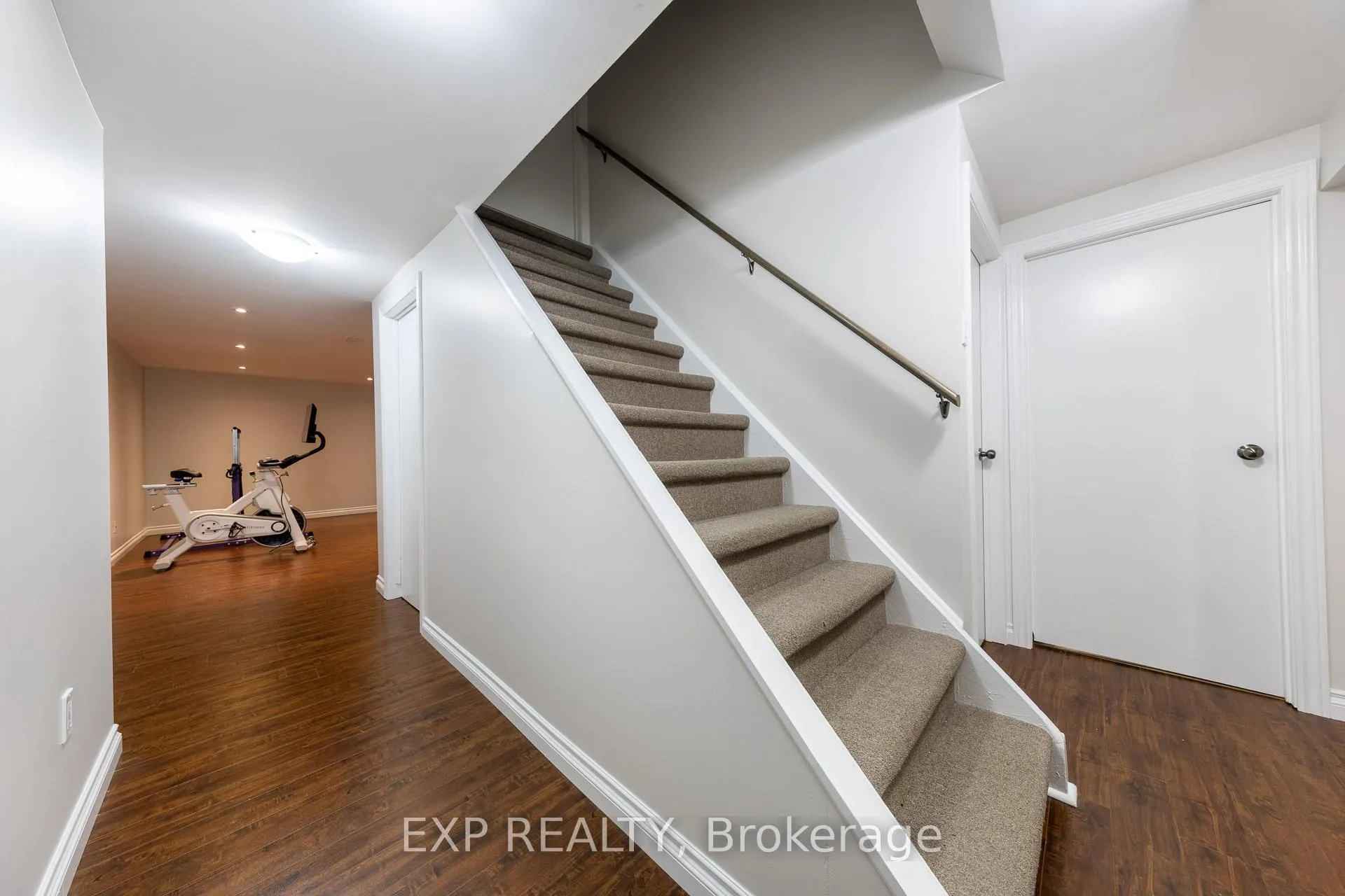 Photo 25 of 584 Elliott Crescent, Milton, Dorset Park — HOMEH
