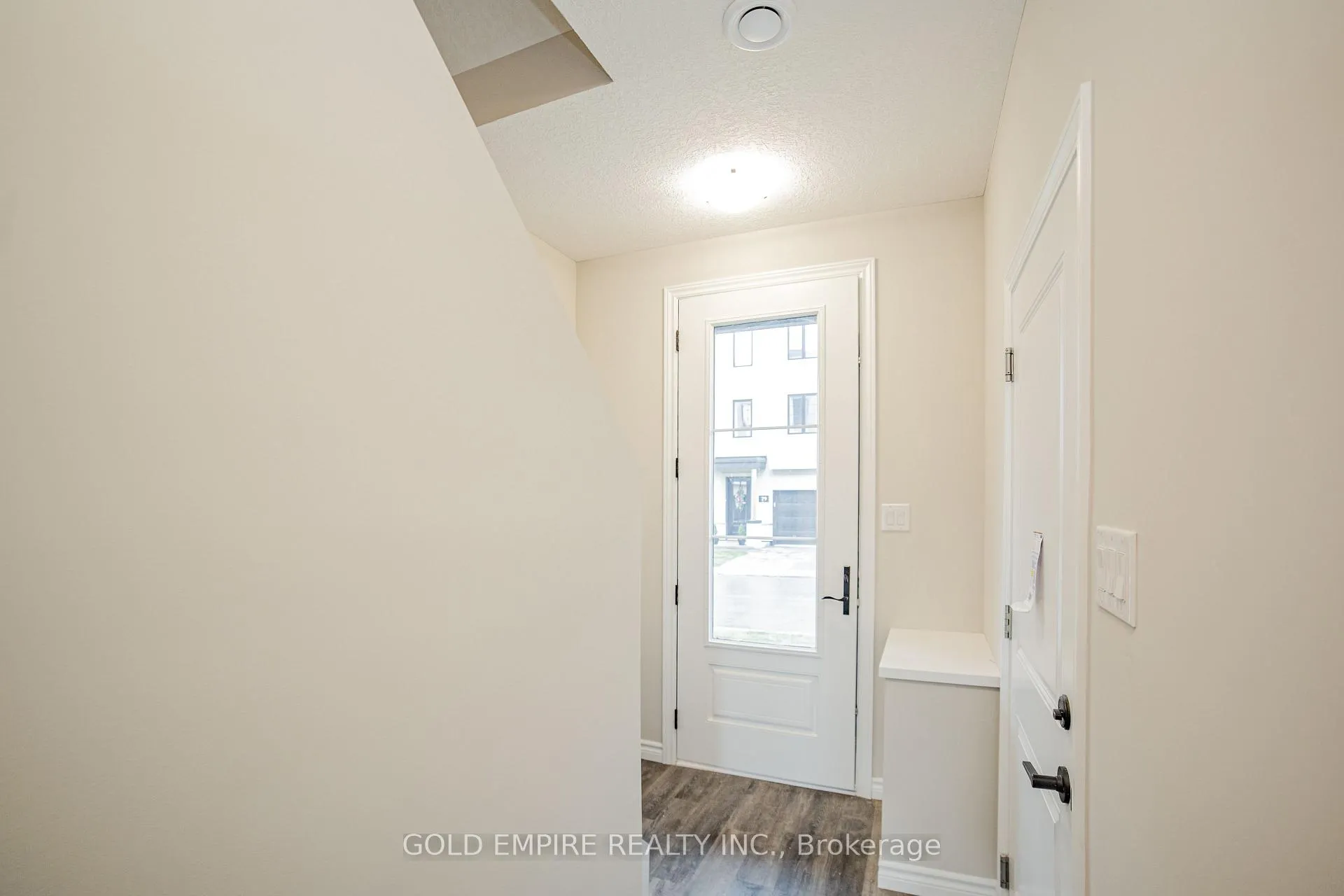 Photo 5 of Unit 76, 435 Callaway Road, London, North R — HOMEH