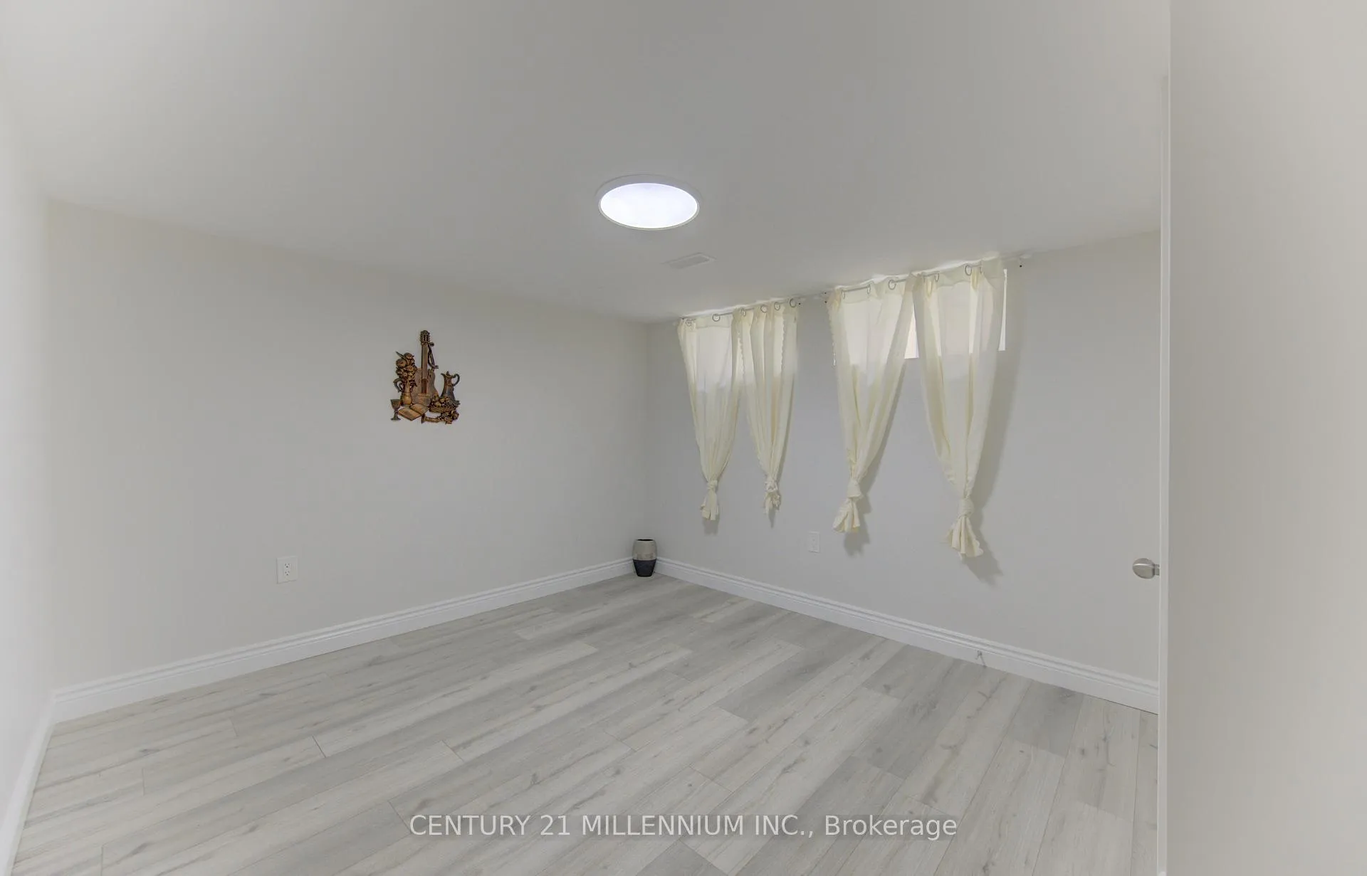 Photo 31 of 153 Woodhaven Road, Kitchener — HOMEH