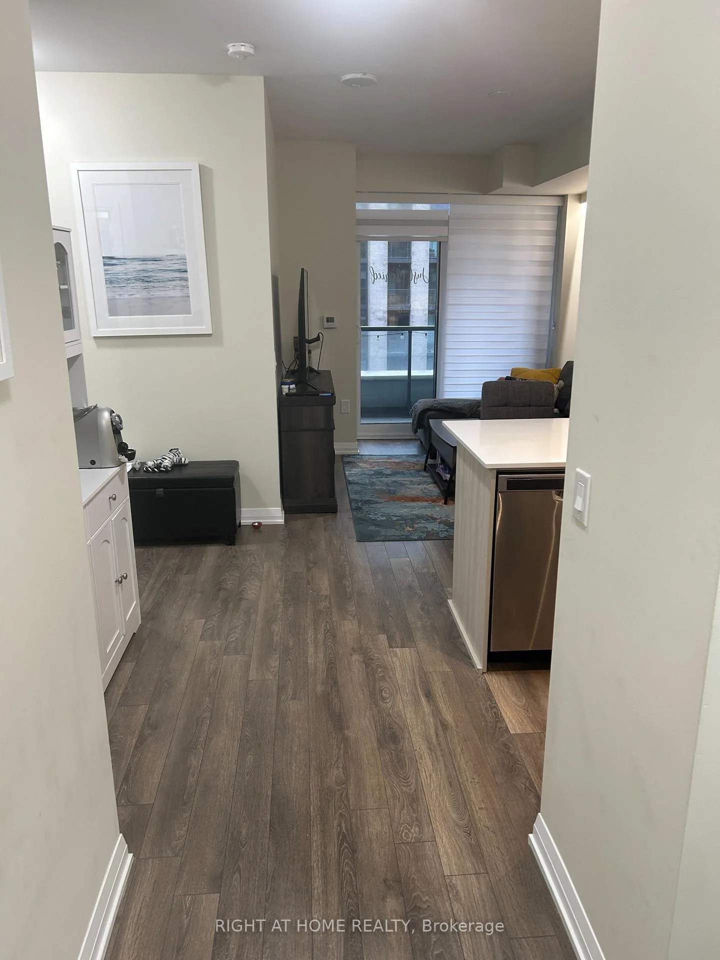 Photo 6 of Unit 701, 99 Eagle Rock Way, Vaughan, Maple — HOMEH