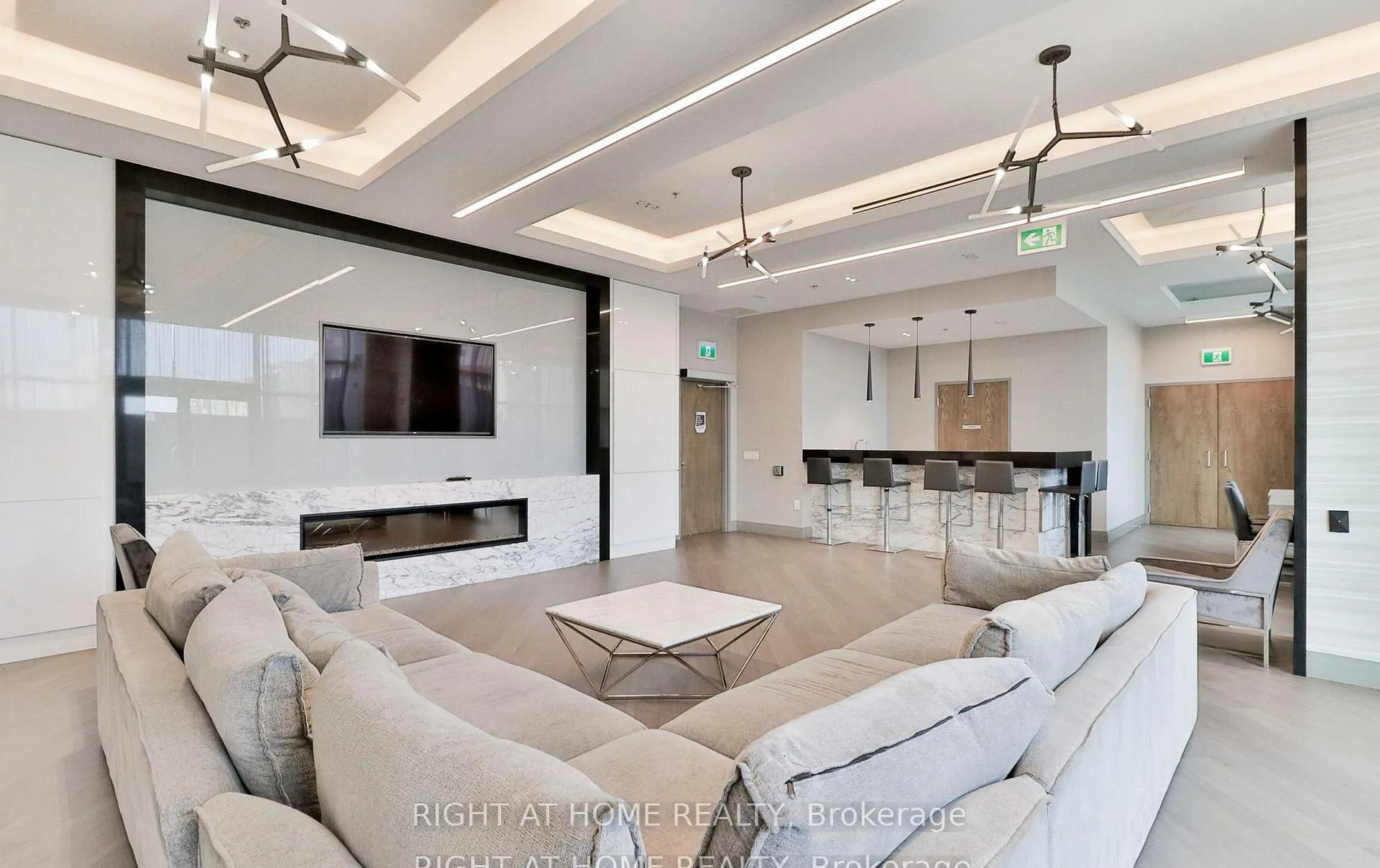Photo 20 of Unit 701, 99 Eagle Rock Way, Vaughan, Maple — HOMEH