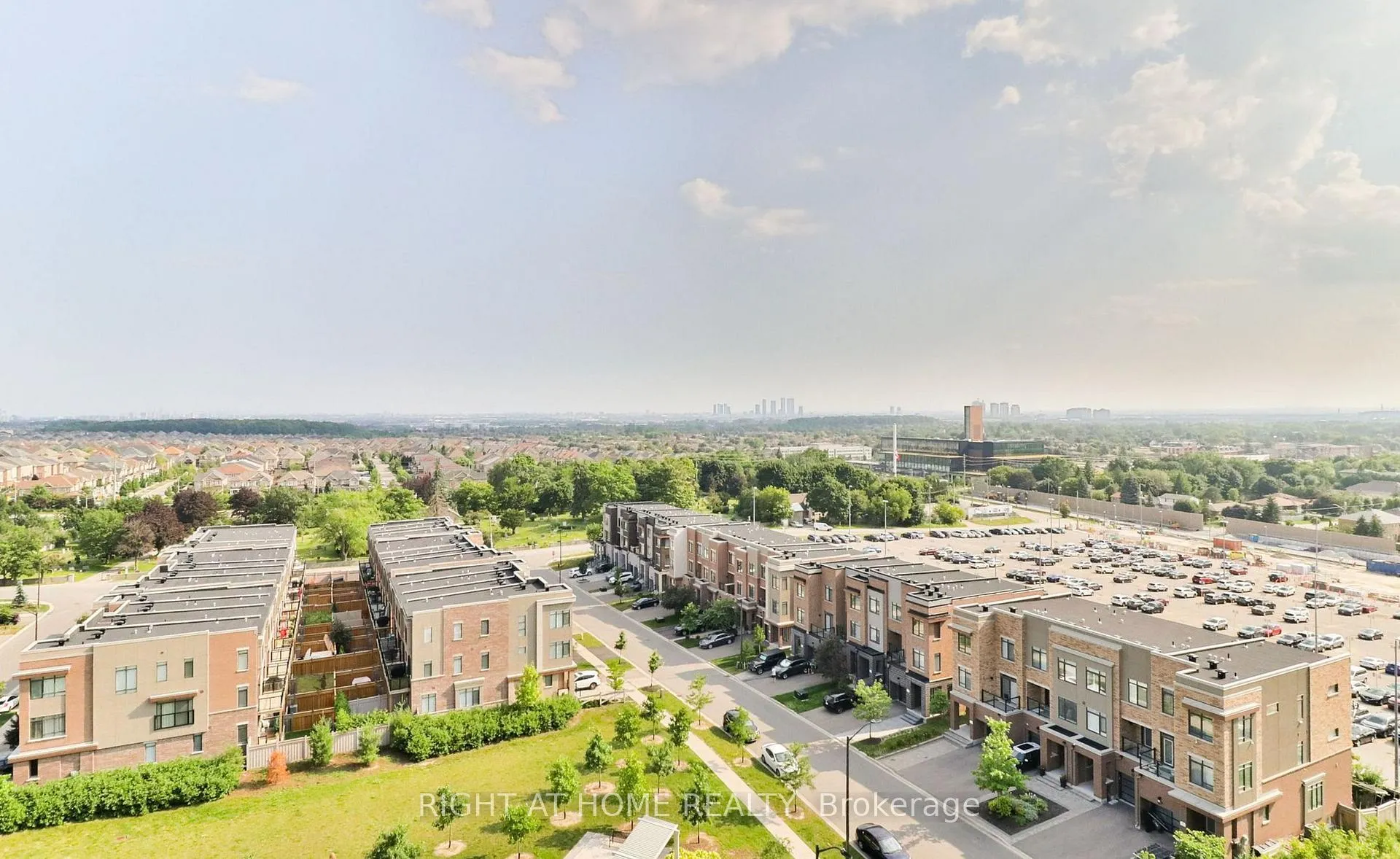 Photo 25 of Unit 701, 99 Eagle Rock Way, Vaughan, Maple — HOMEH