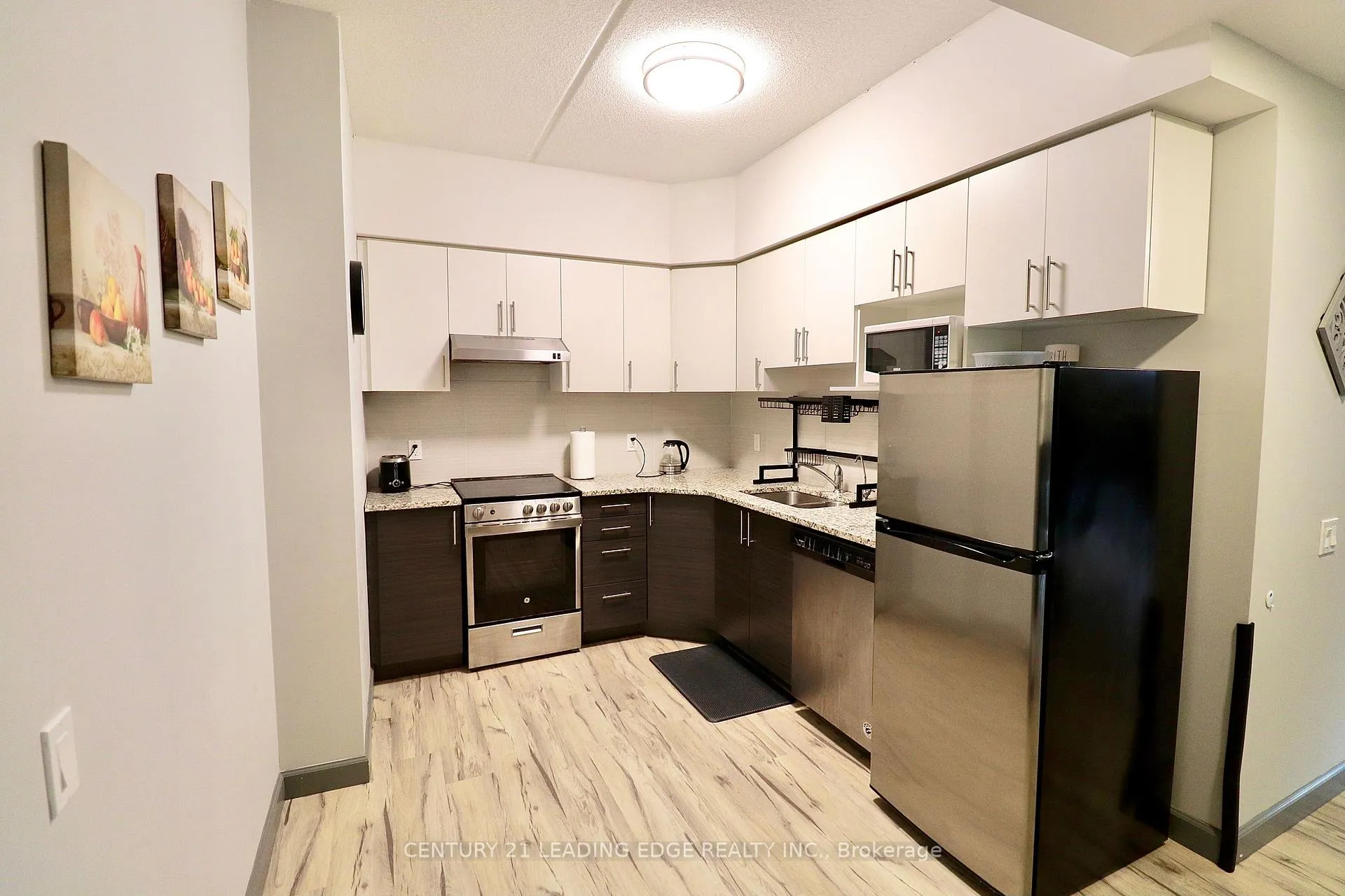 Photo 3 of Unit 422, 77 Leland Street, Hamilton, Ainslie Wood — HOMEH