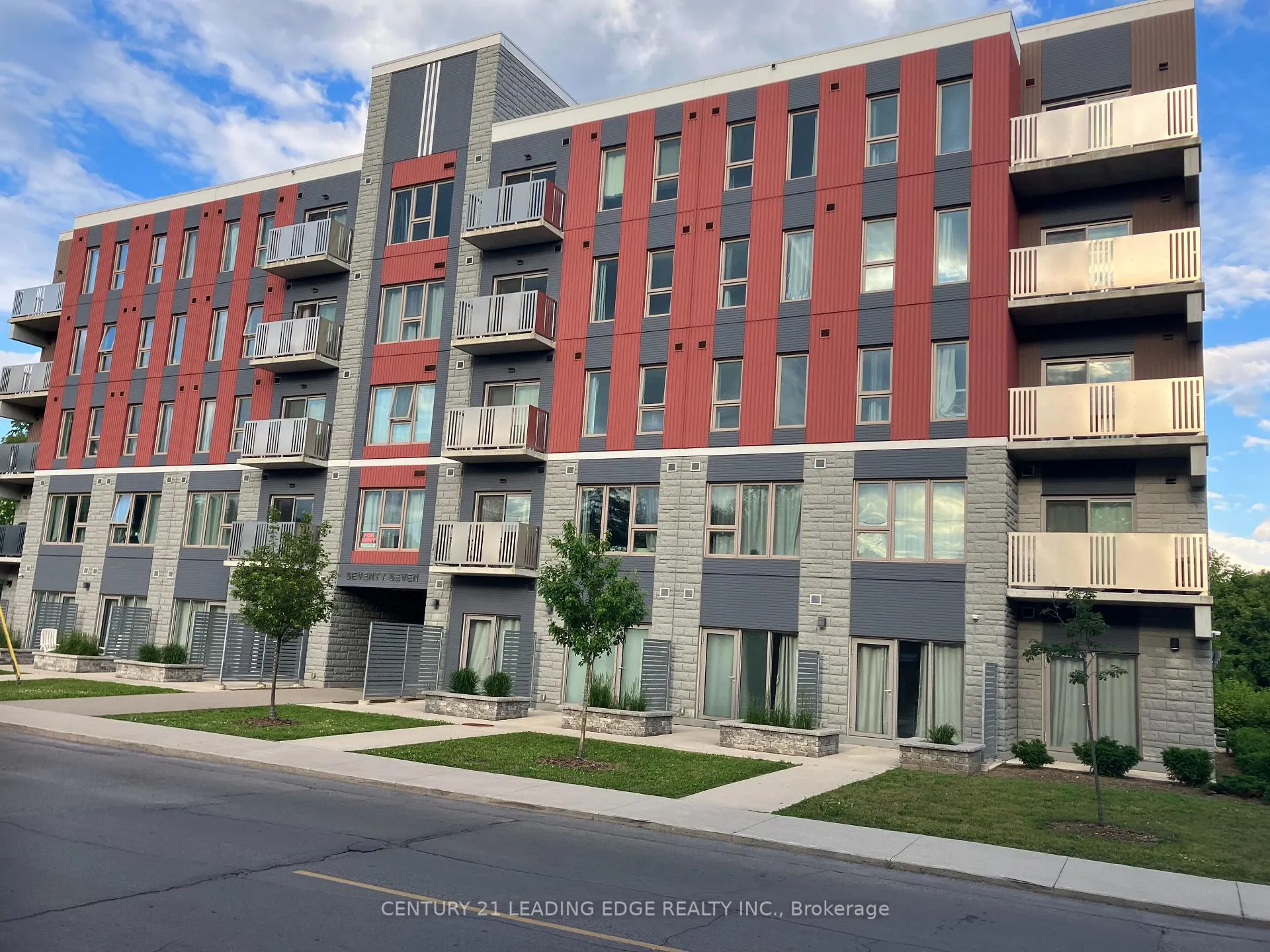 Photo of Unit 422, 77 Leland Street
