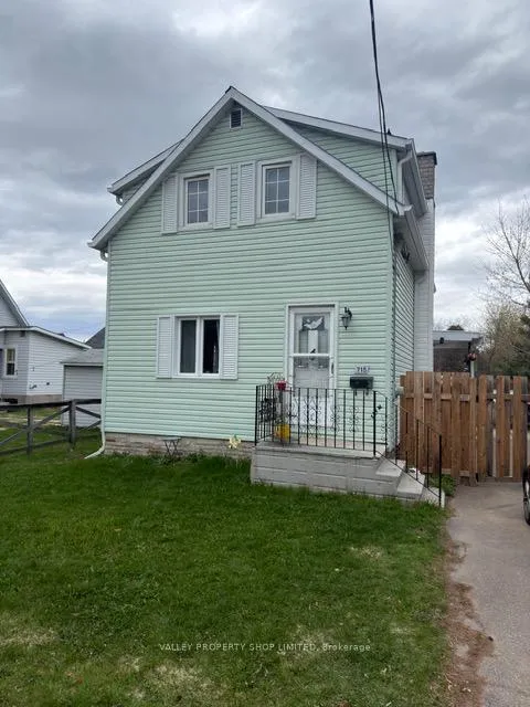 Photo 1 of 715 Mary Street, Pembroke — HOMEH