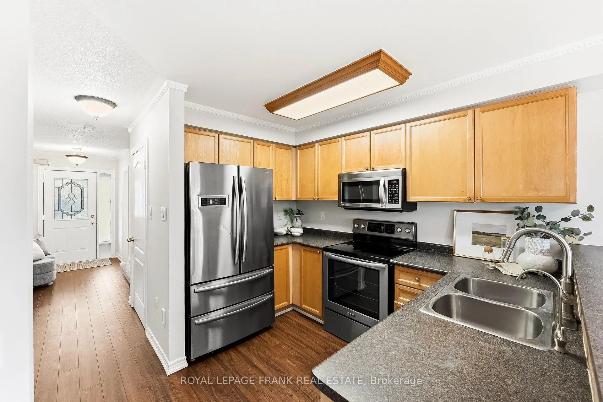 Photo 17 of 23 Anders Drive, Scugog, Port Perry — HOMEH
