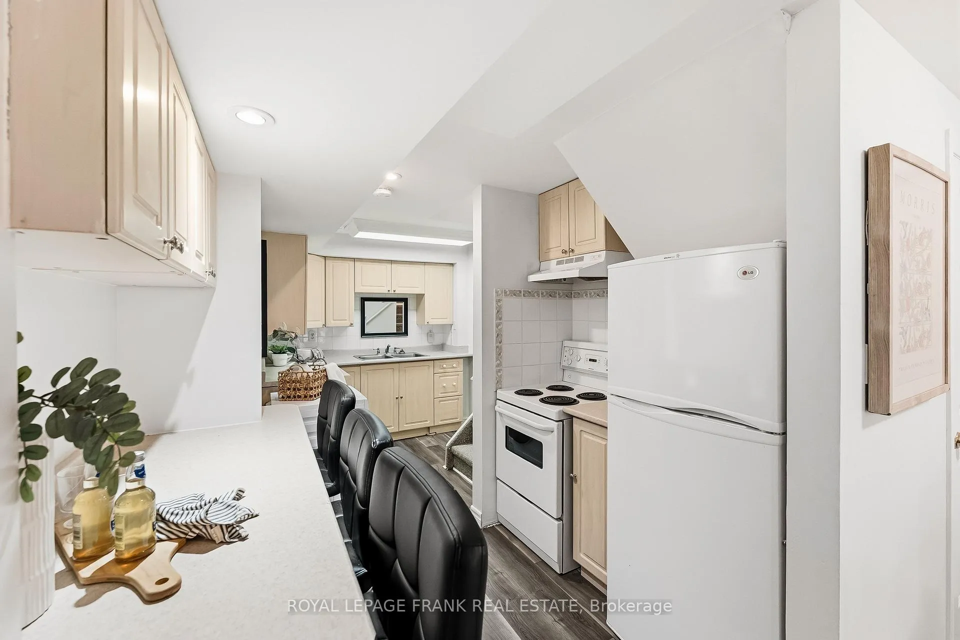 Photo 35 of 23 Anders Drive, Scugog, Port Perry — HOMEH
