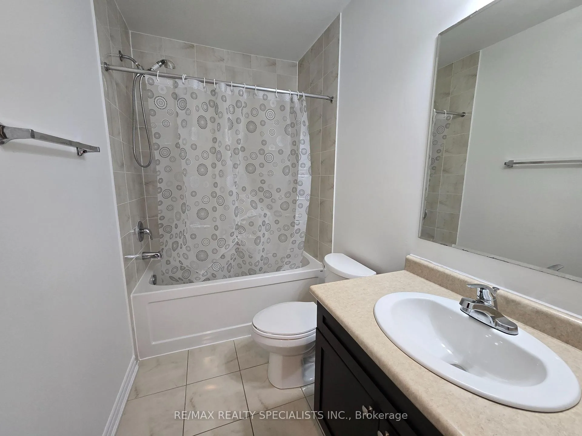 Photo 20 of 261 Casson Point, Milton, Ford — HOMEH