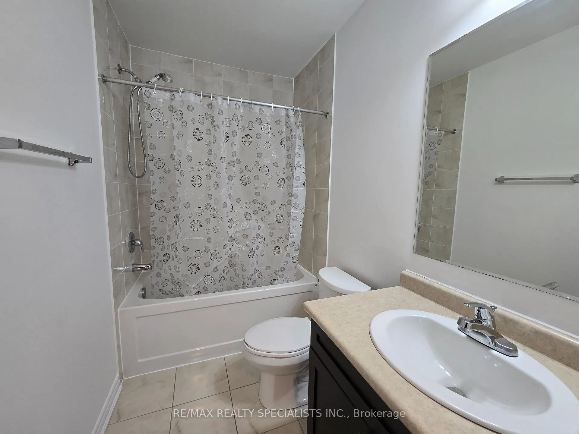 Photo 21 of 261 Casson Point, Milton, Ford — HOMEH