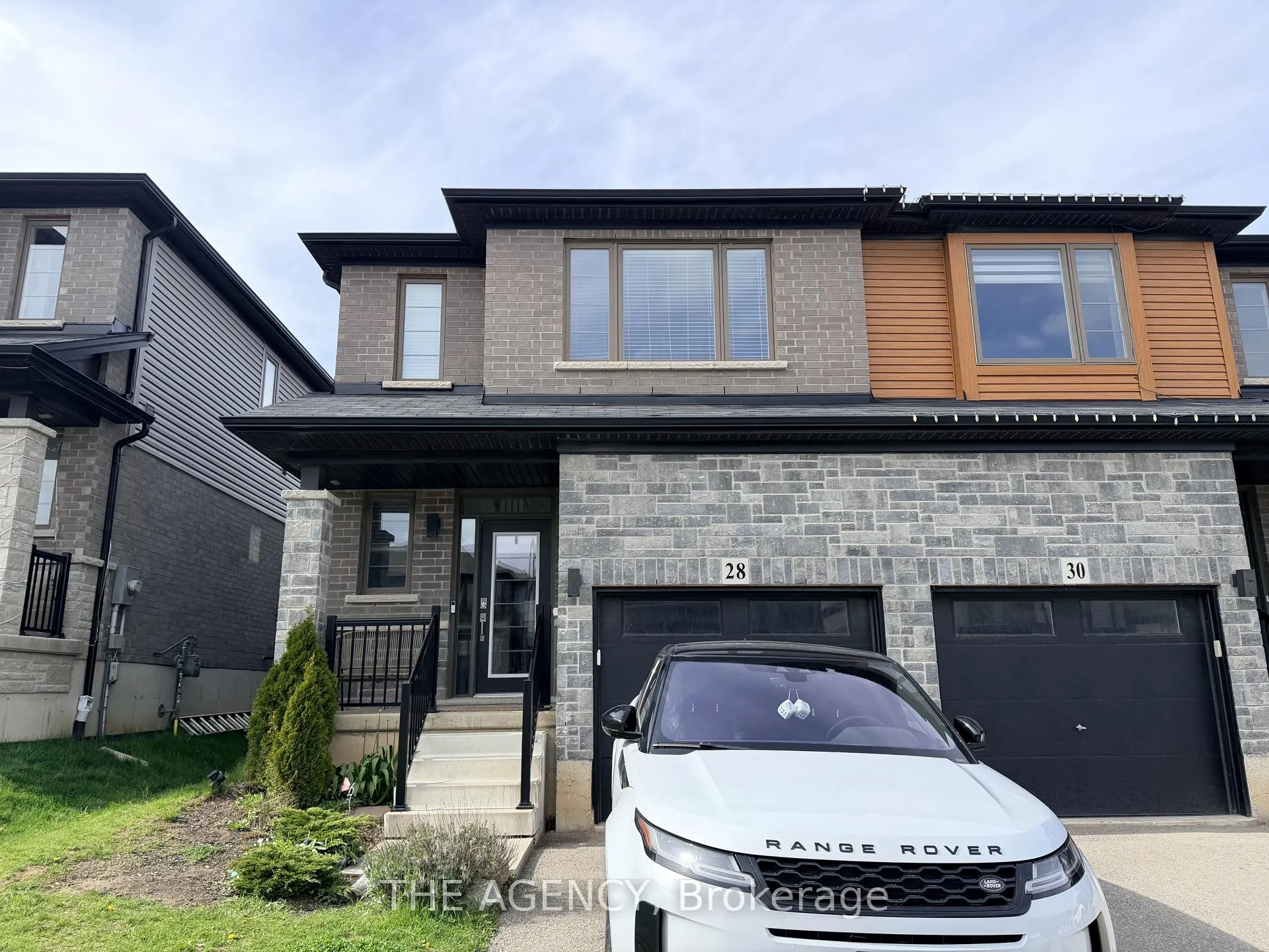 Photo 2 of 28 Baker Lane, Brant, Paris — HOMEH