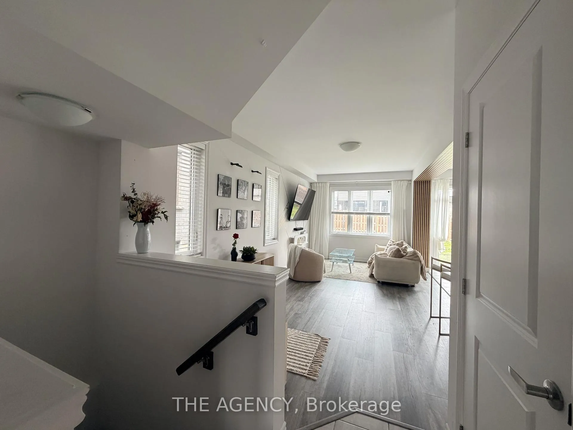 Photo 7 of 28 Baker Lane, Brant, Paris — HOMEH