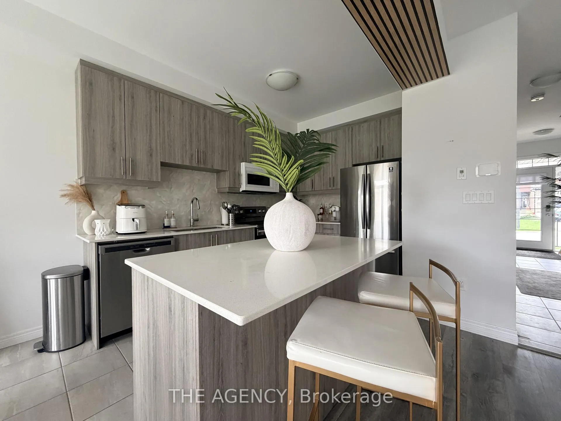 Photo 13 of 28 Baker Lane, Brant, Paris — HOMEH