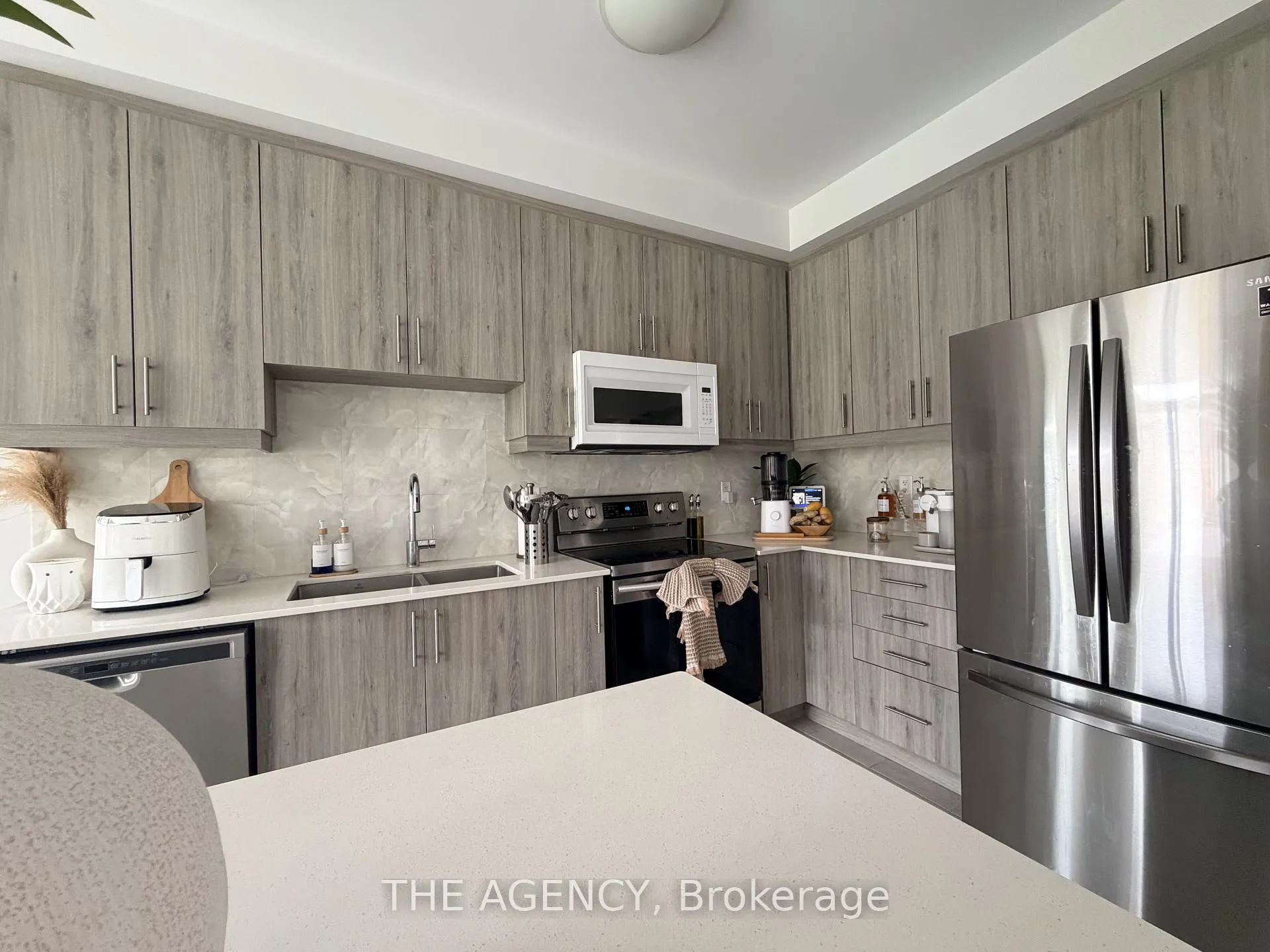 Photo 15 of 28 Baker Lane, Brant, Paris — HOMEH