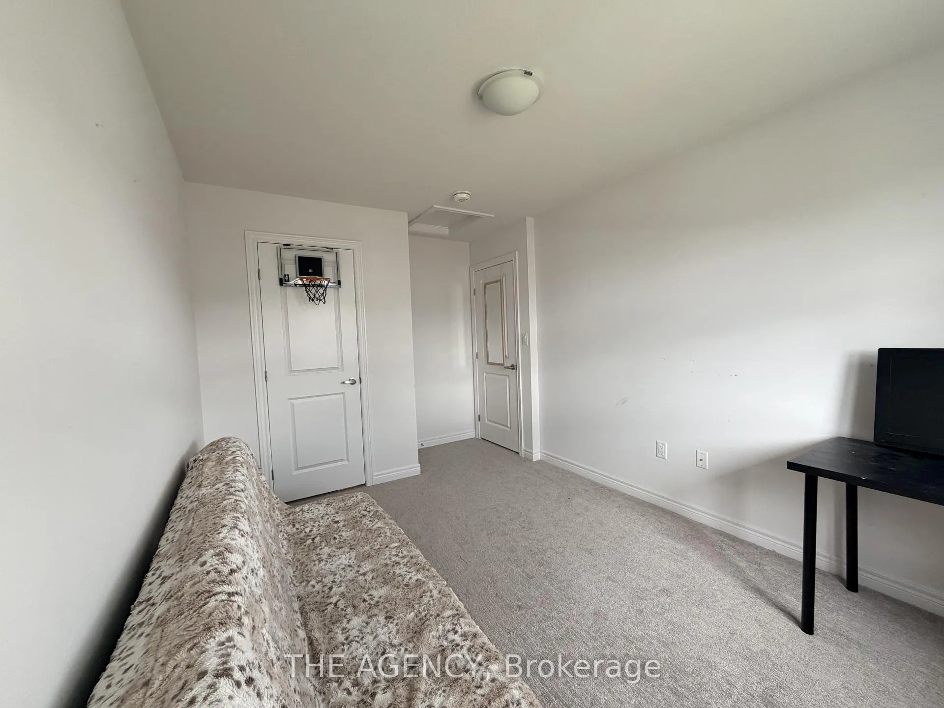 Photo 31 of 28 Baker Lane, Brant, Paris — HOMEH