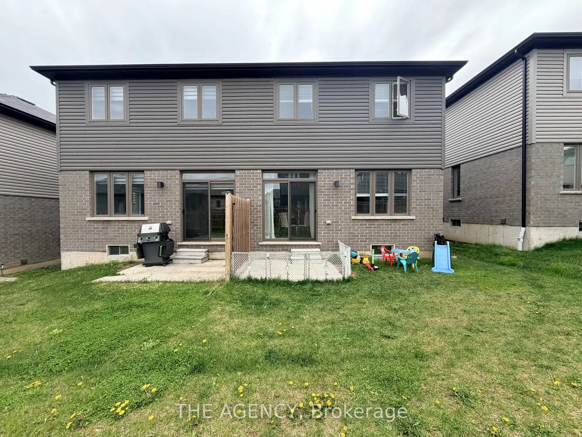 Photo 37 of 28 Baker Lane, Brant, Paris — HOMEH