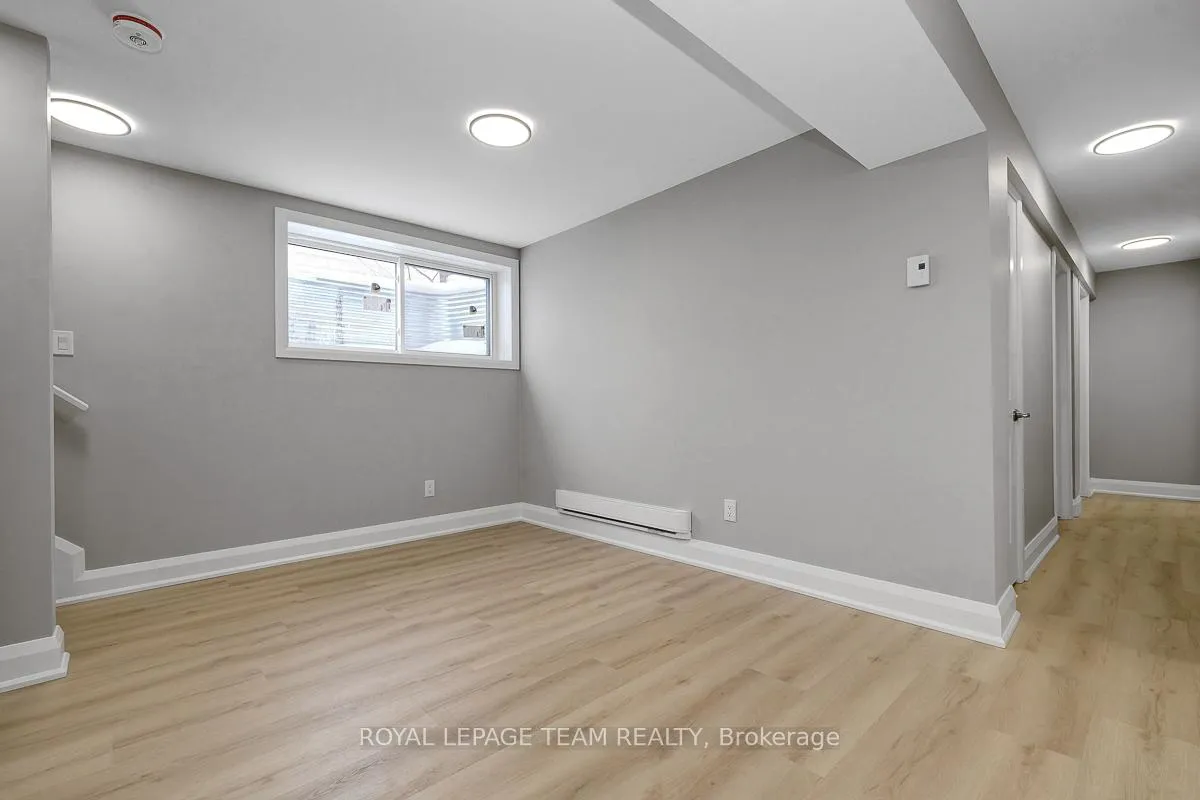 Photo 7 of Unit B, 558 Ashbourne Crescent, Ottawa, Barrhaven - Stonebridge — HOMEH