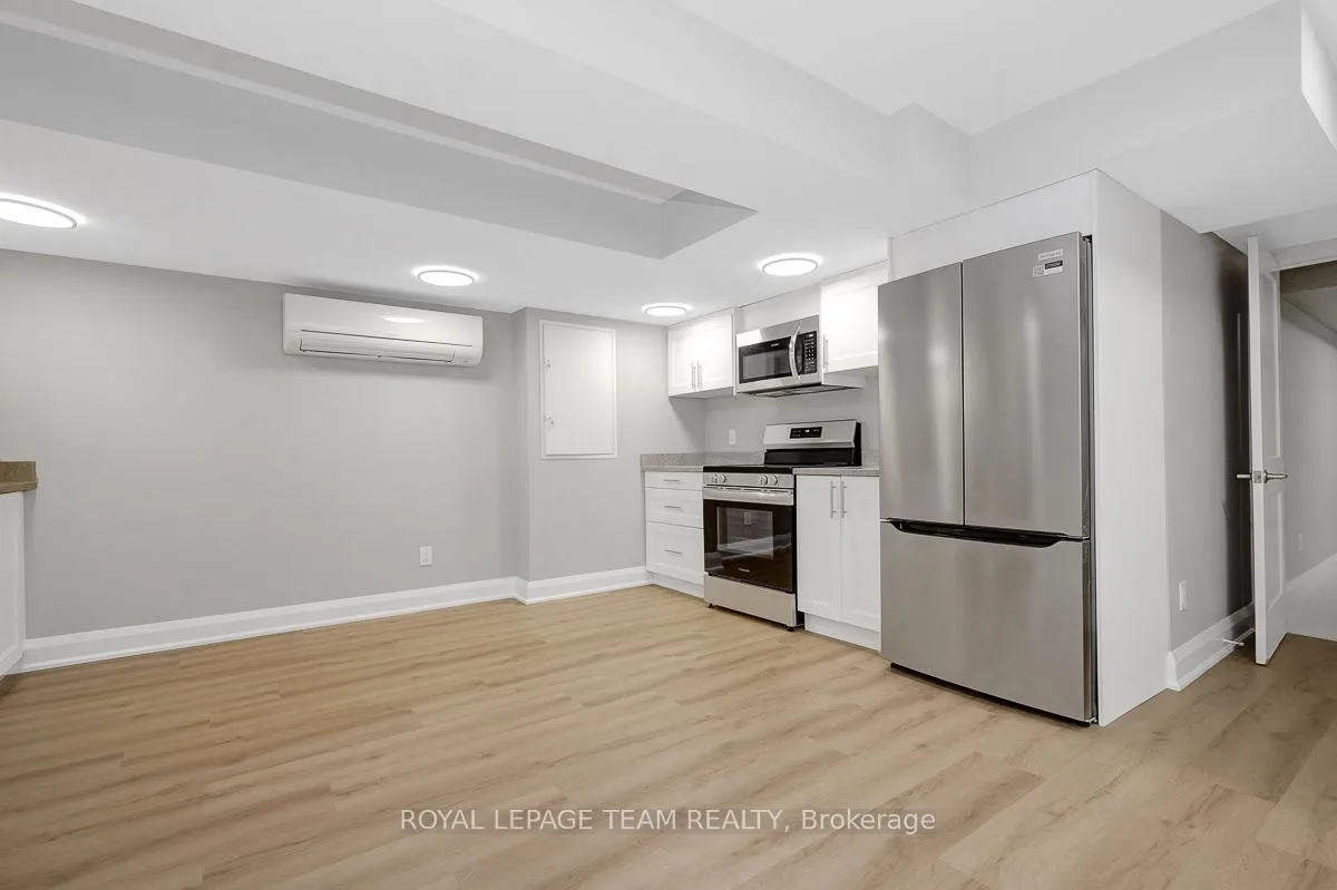 Photo 11 of Unit B, 558 Ashbourne Crescent, Ottawa, Barrhaven - Stonebridge — HOMEH