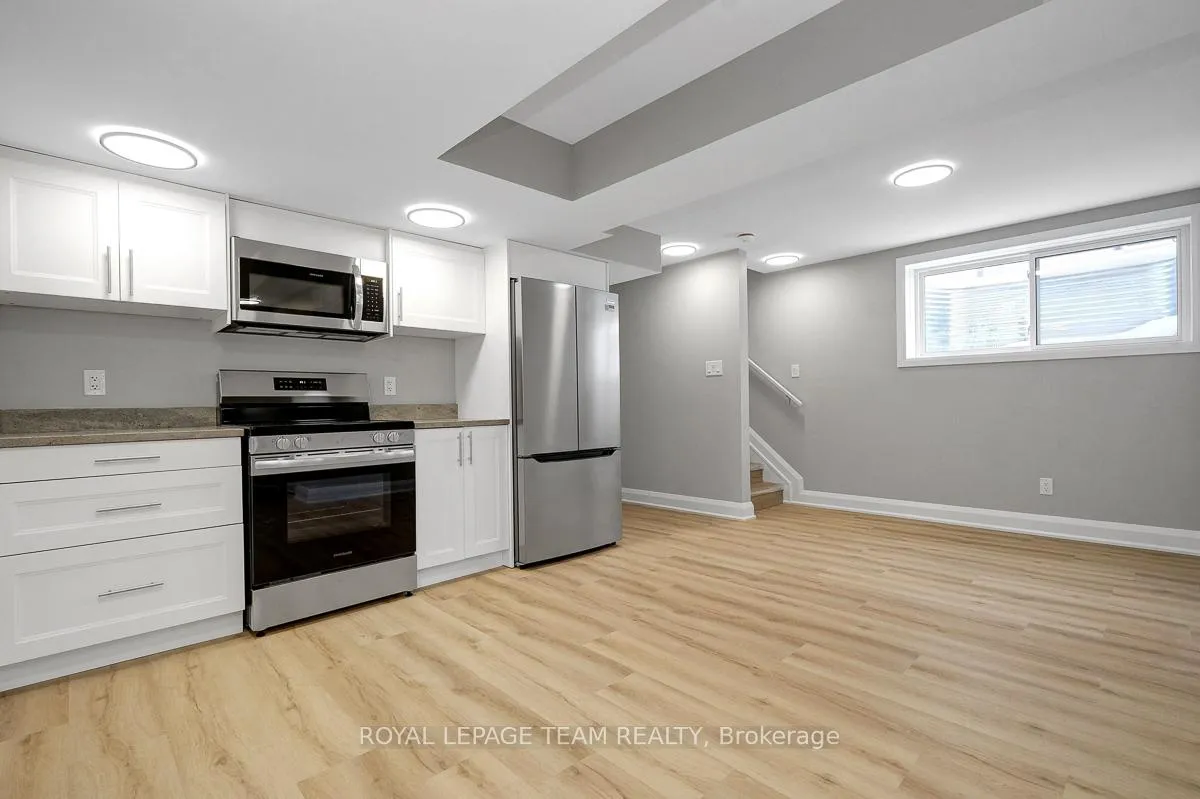 Photo 14 of Unit B, 558 Ashbourne Crescent, Ottawa, Barrhaven - Stonebridge — HOMEH