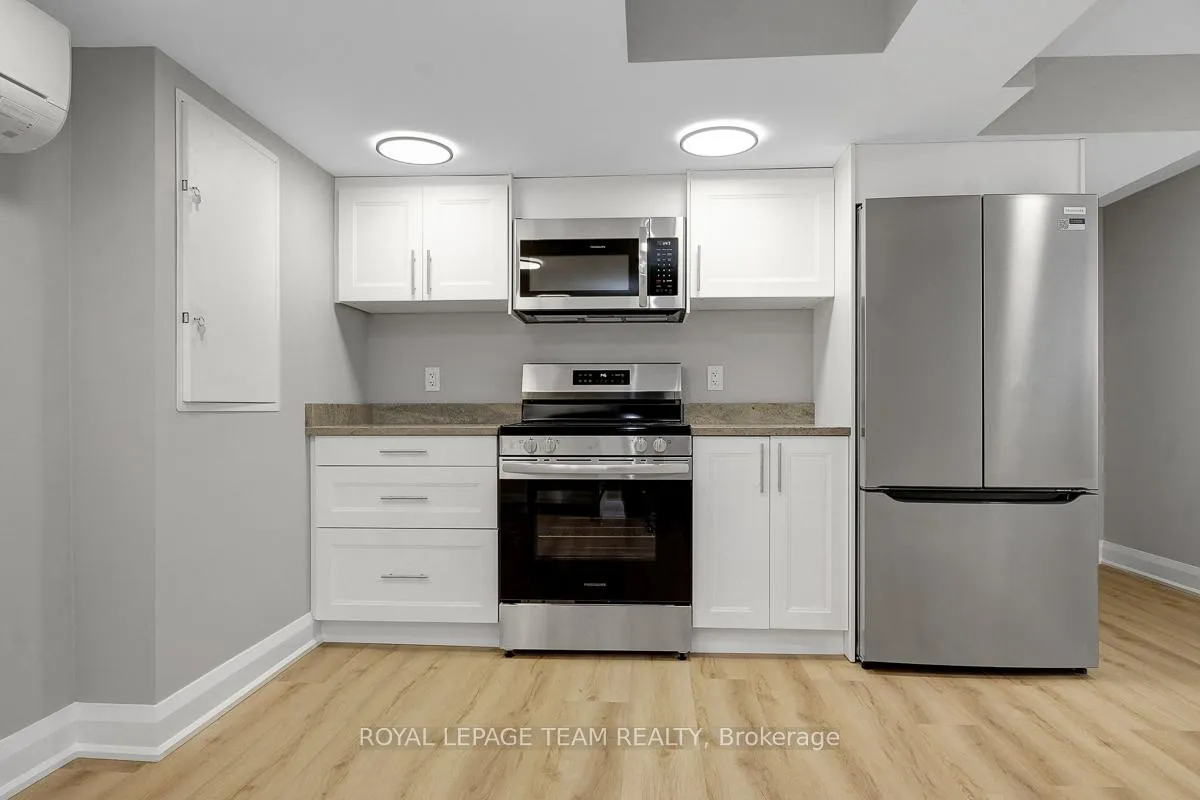 Photo 15 of Unit B, 558 Ashbourne Crescent, Ottawa, Barrhaven - Stonebridge — HOMEH