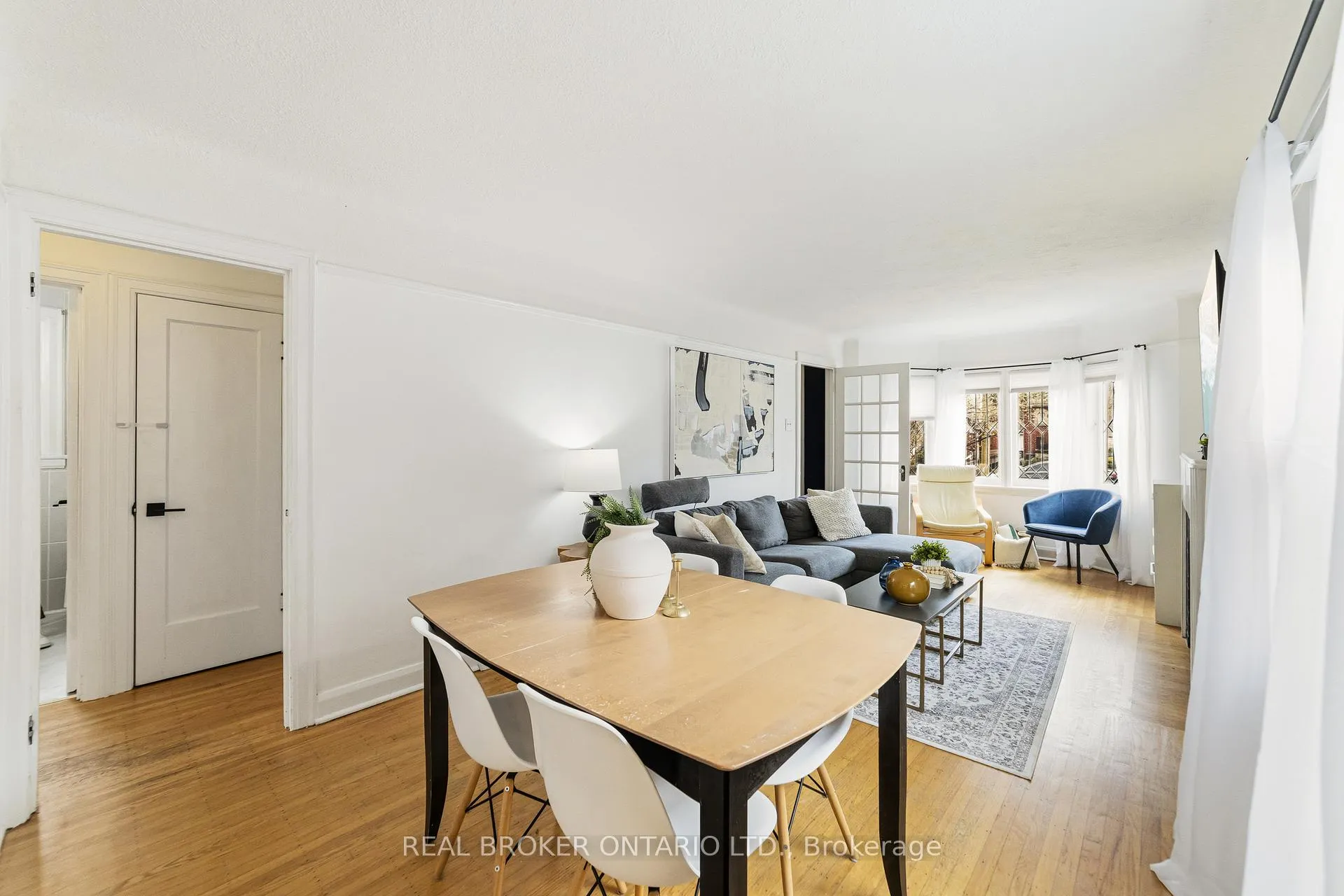 Photo 5 of 8 Barons Avenue S, Hamilton, Bartonville — HOMEH