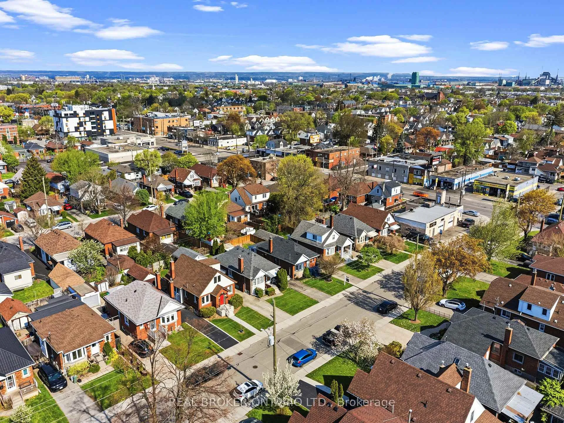 Photo 19 of 8 Barons Avenue S, Hamilton, Bartonville — HOMEH