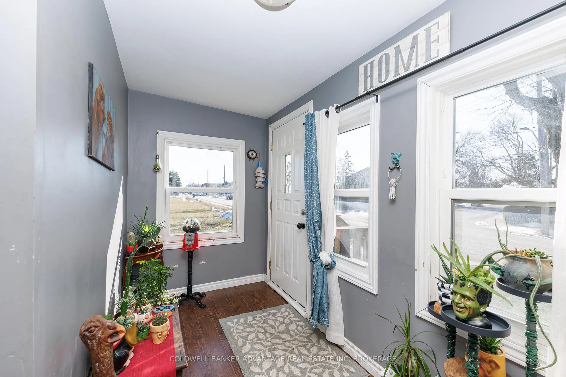 Photo 2 of 108 Burgar Street, Welland, Welland Downtown — HOMEH