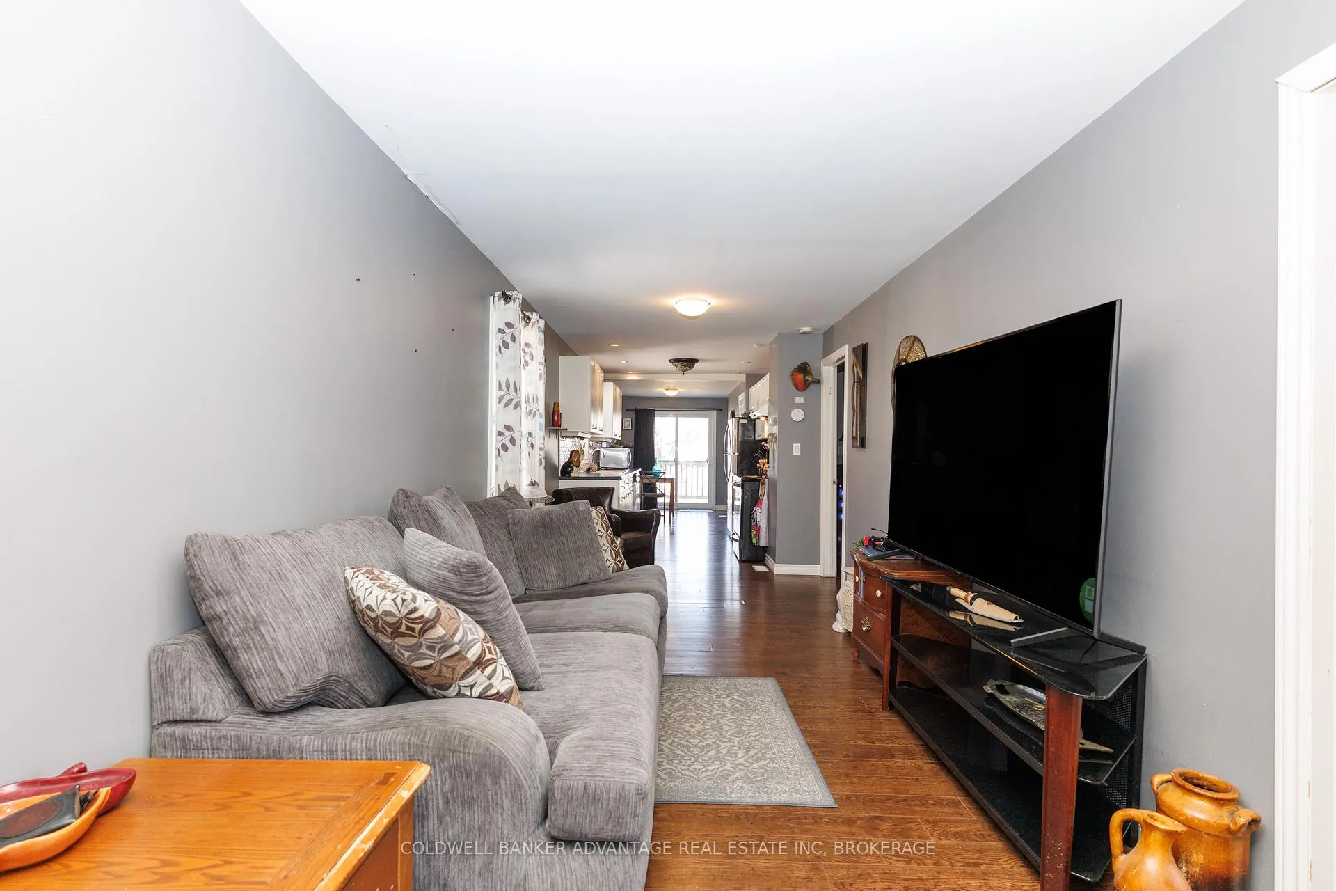 Photo 3 of 108 Burgar Street, Welland, Welland Downtown — HOMEH