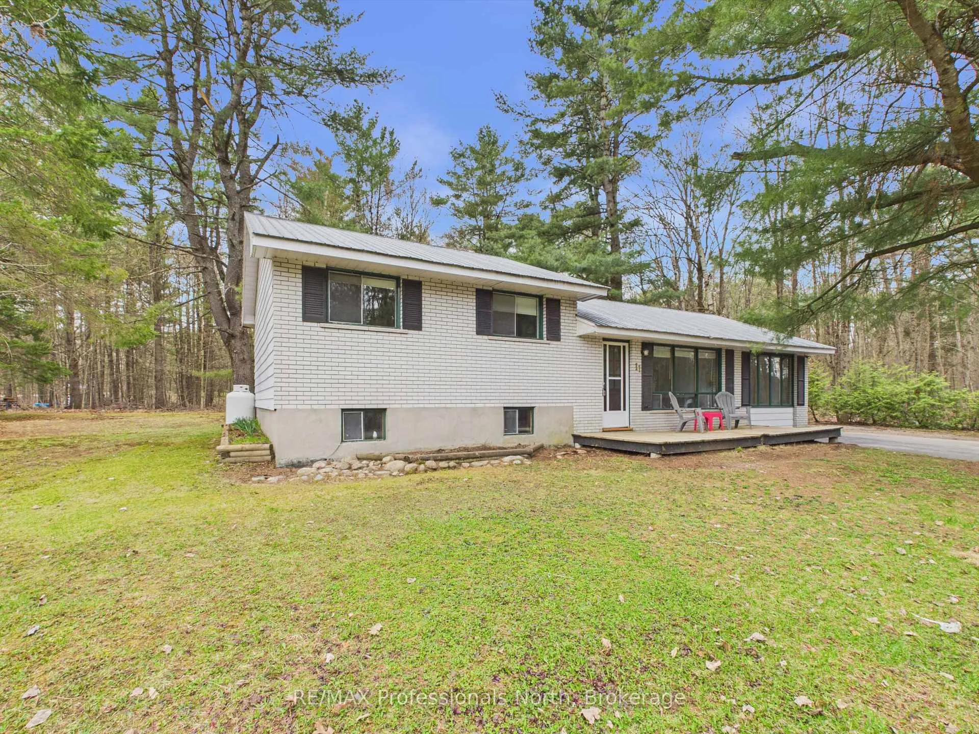 Photo 5 of 11 Beacon Lane, Bracebridge, Macaulay — HOMEH