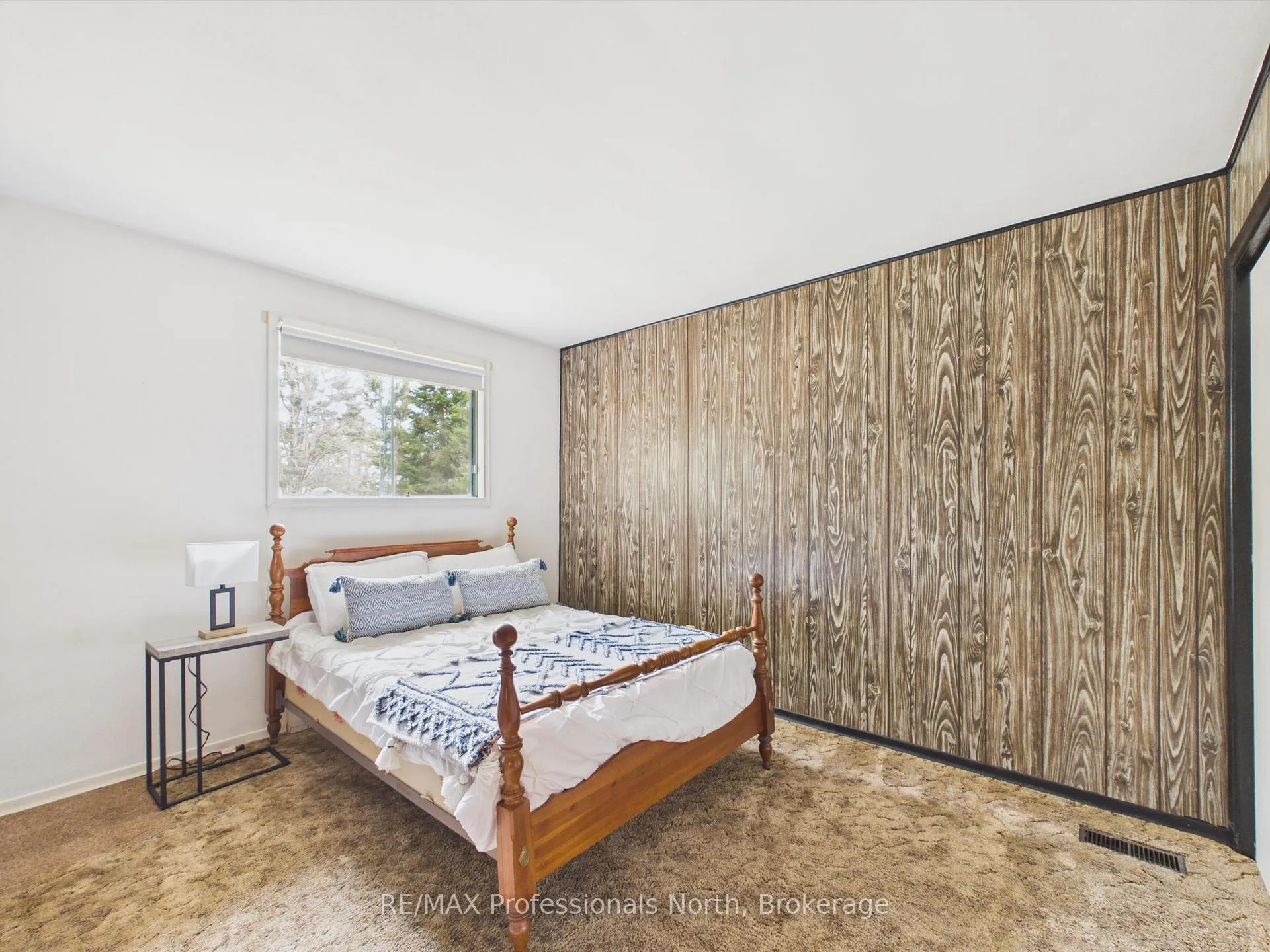Photo 18 of 11 Beacon Lane, Bracebridge, Macaulay — HOMEH