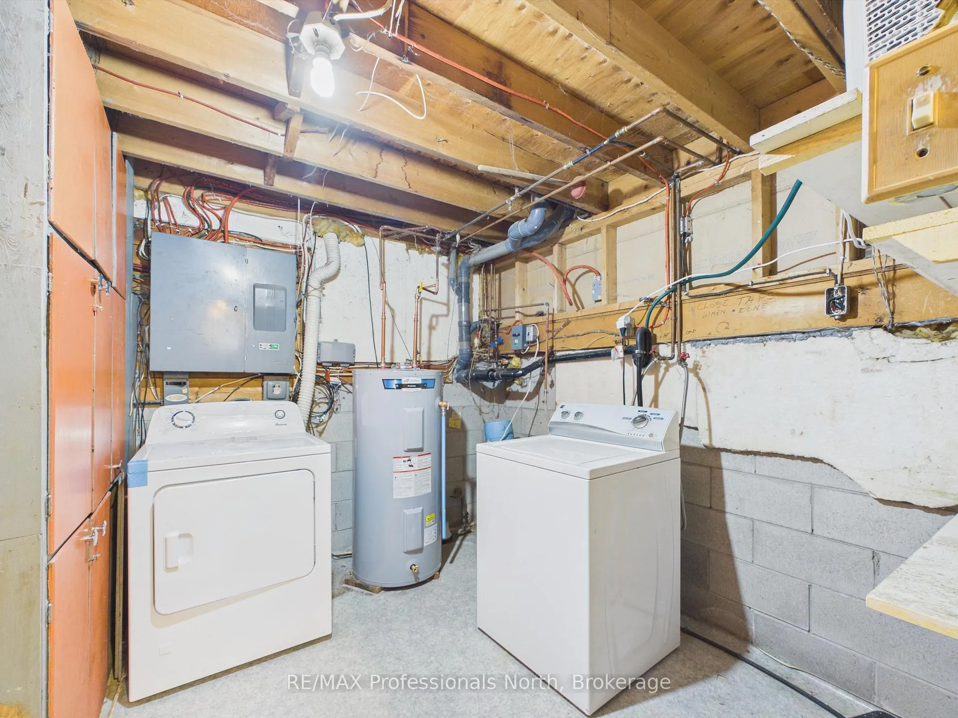 Photo 24 of 11 Beacon Lane, Bracebridge, Macaulay — HOMEH