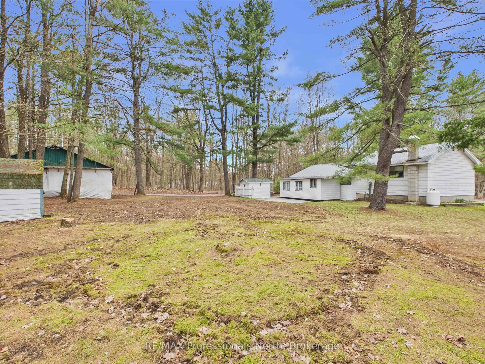 Photo 29 of 11 Beacon Lane, Bracebridge, Macaulay — HOMEH