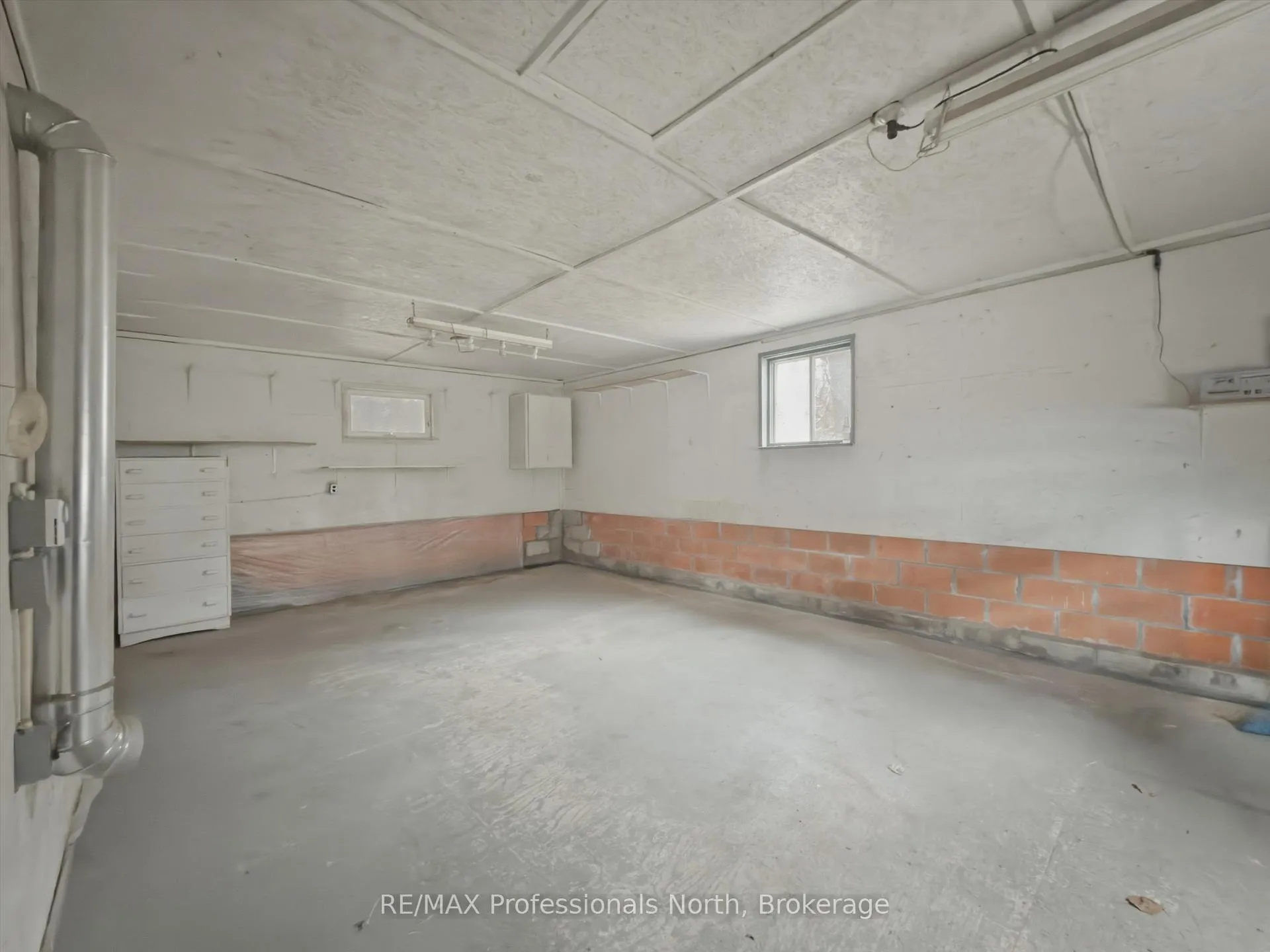 Photo 36 of 11 Beacon Lane, Bracebridge, Macaulay — HOMEH