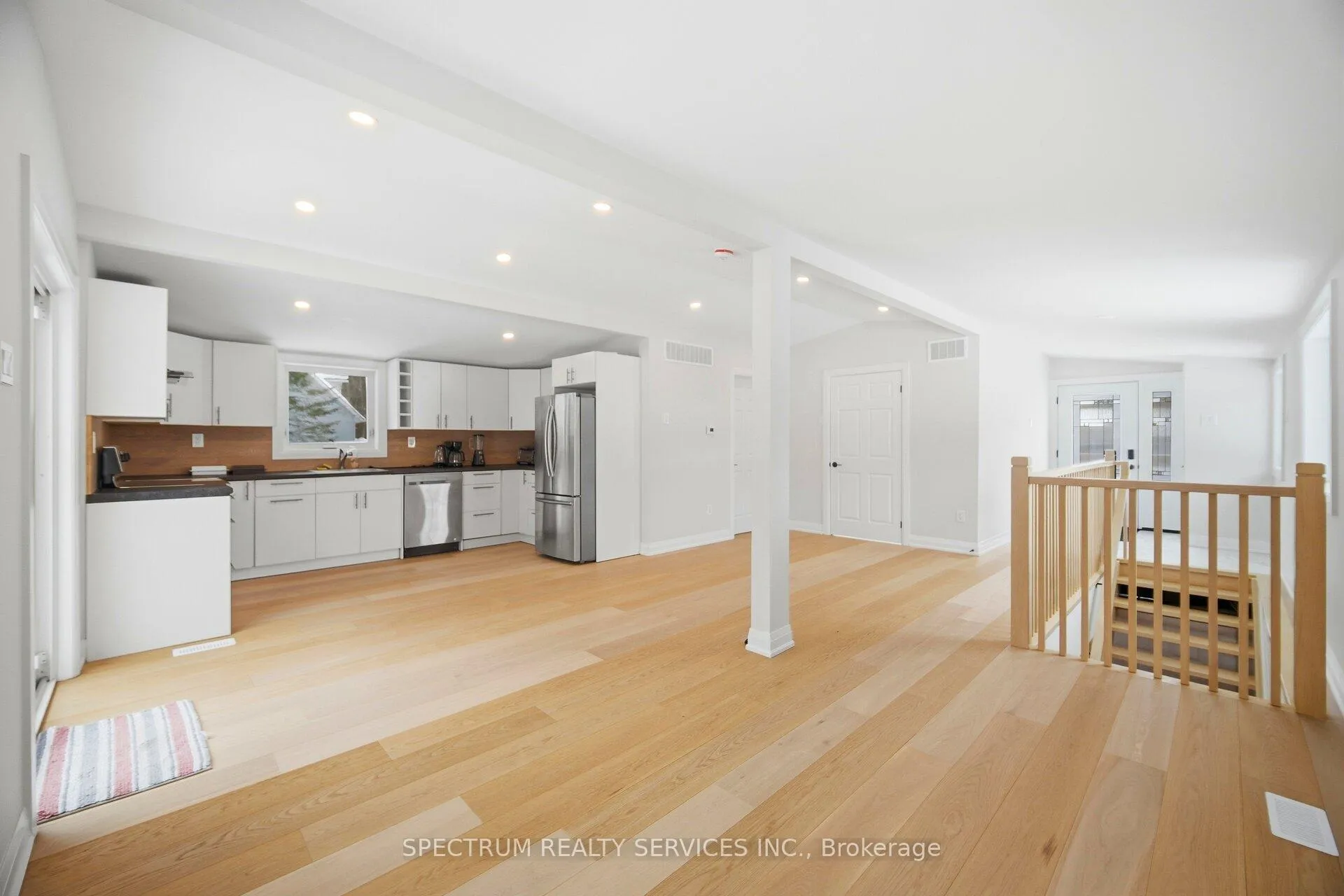 Photo 11 of 161 Antigua Drive, Wasaga Beach — HOMEH