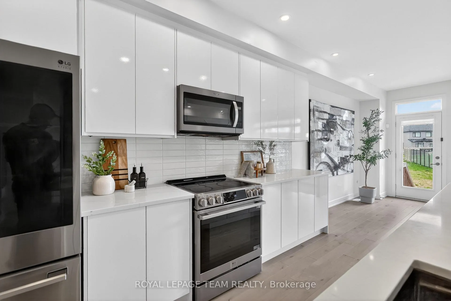 Photo 4 of 528 Corretto Place, Ottawa, Barrhaven - Heritage Park — HOMEH