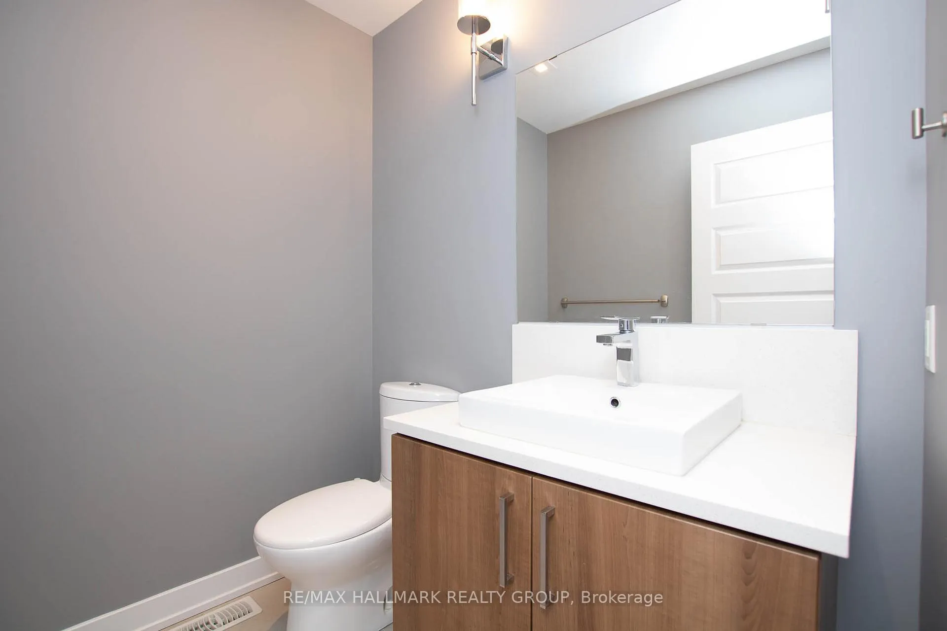 Photo 6 of 20 Aquamarine Private, Ottawa, Chateauneuf — HOMEH