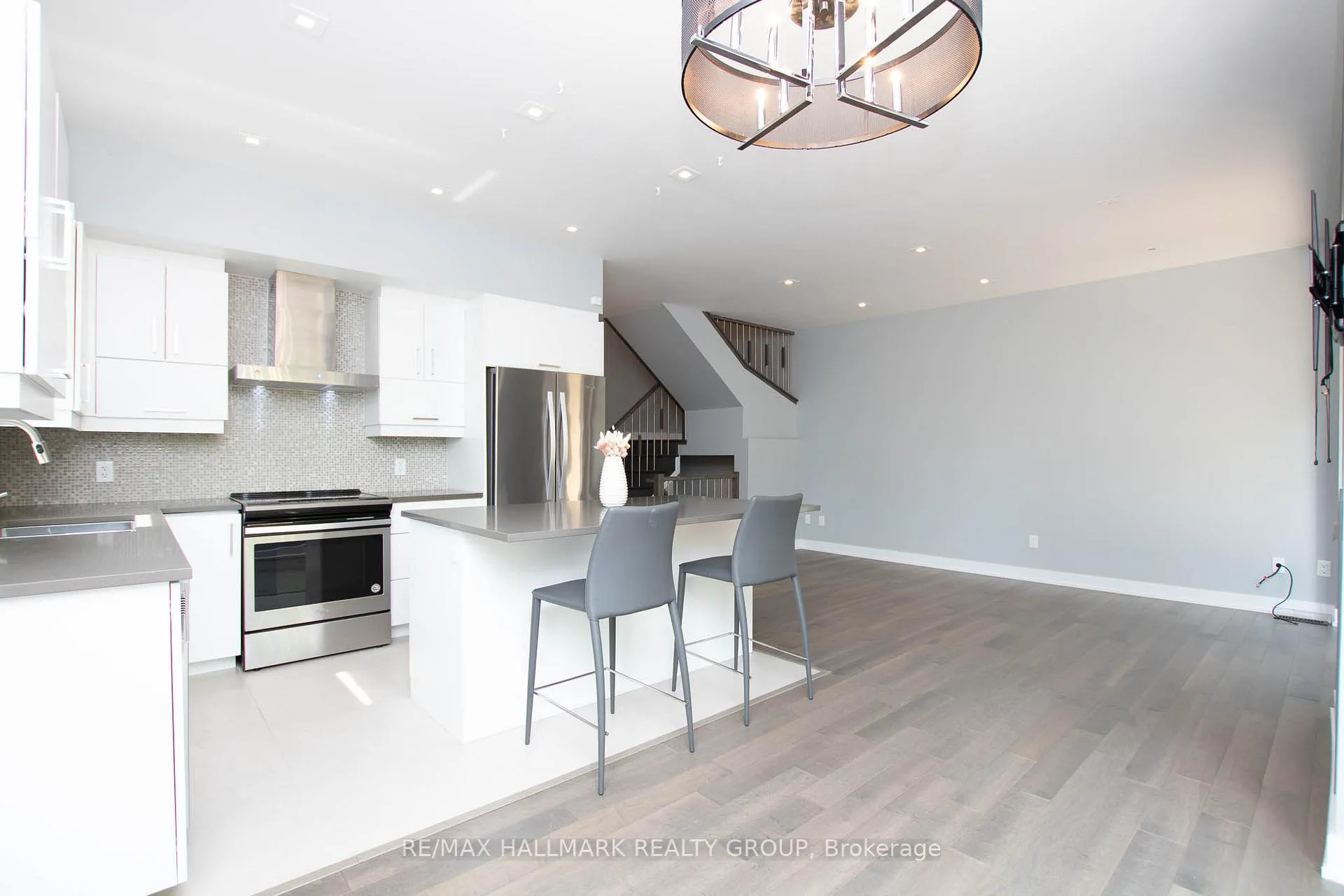 Photo 12 of 20 Aquamarine Private, Ottawa, Chateauneuf — HOMEH