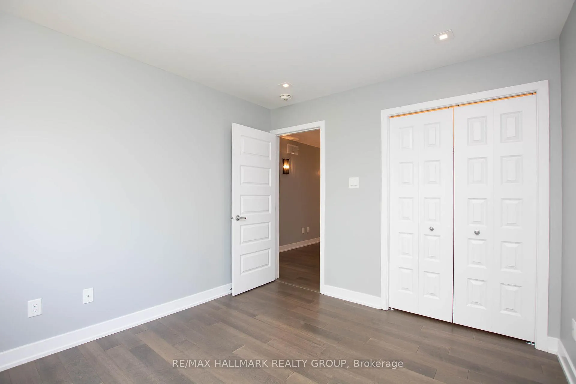 Photo 25 of 20 Aquamarine Private, Ottawa, Chateauneuf — HOMEH