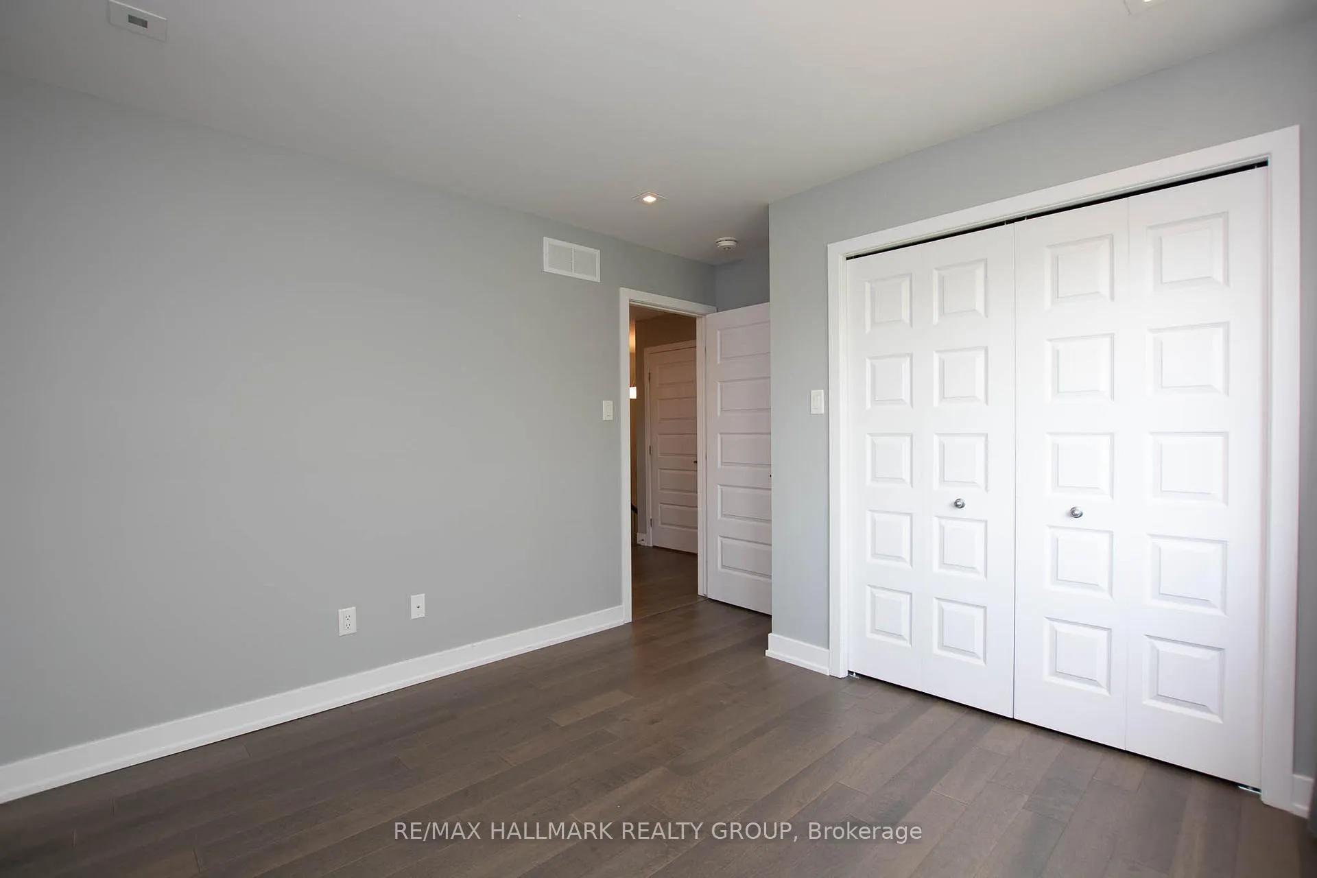 Photo 30 of 20 Aquamarine Private, Ottawa, Chateauneuf — HOMEH
